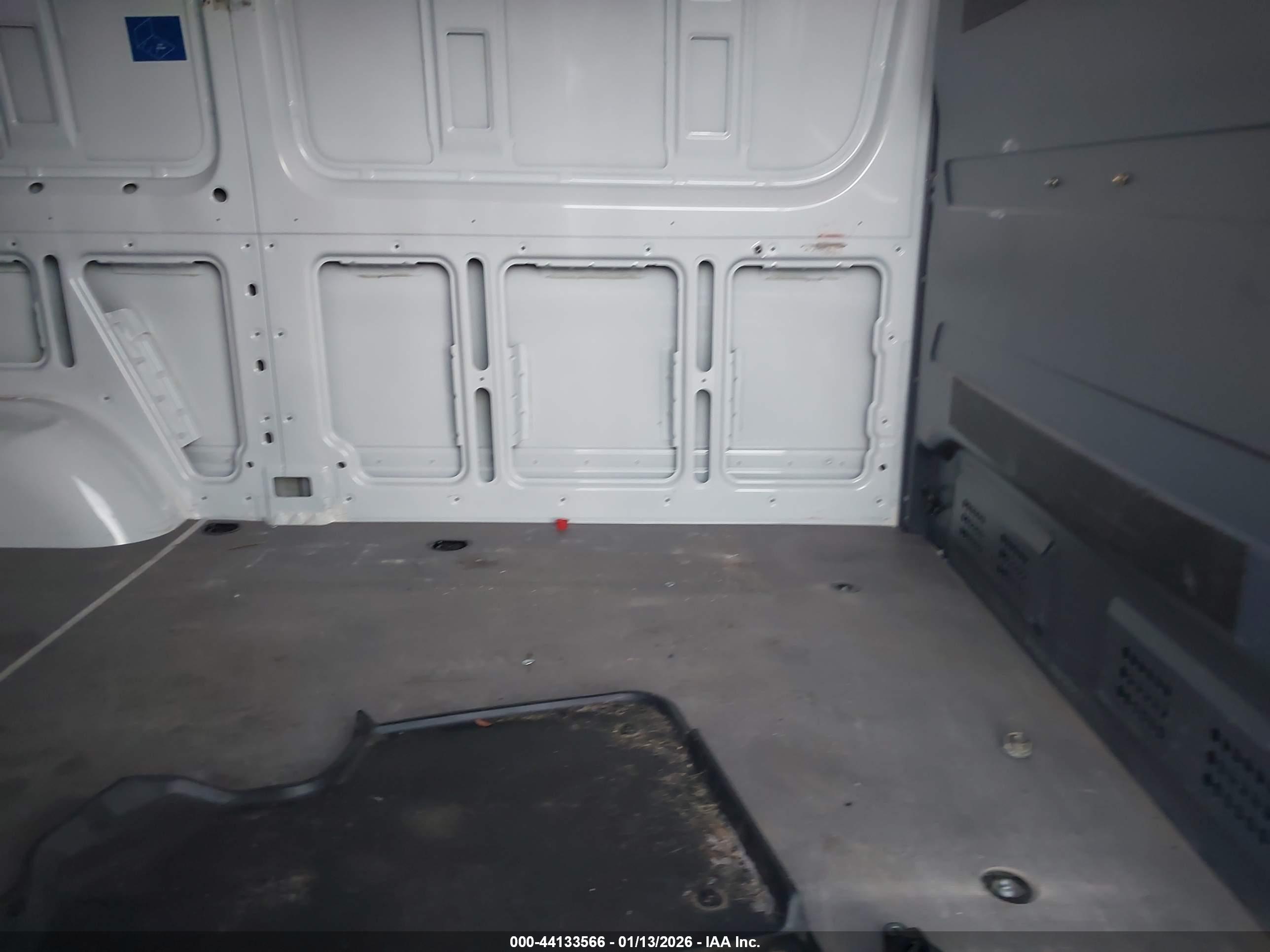 MERCEDES-BENZ SPRINTER image 8