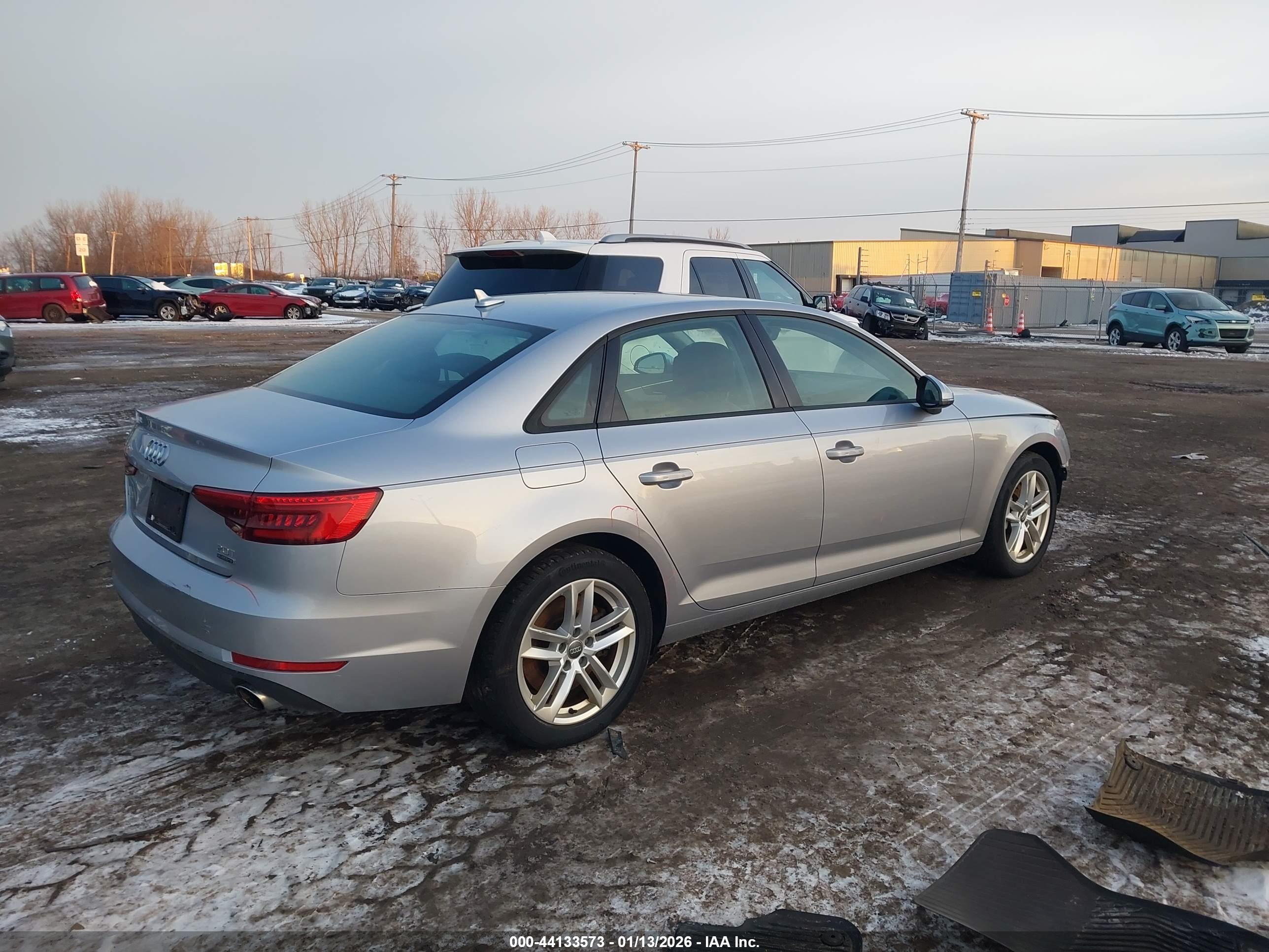 AUDI A4 image 4