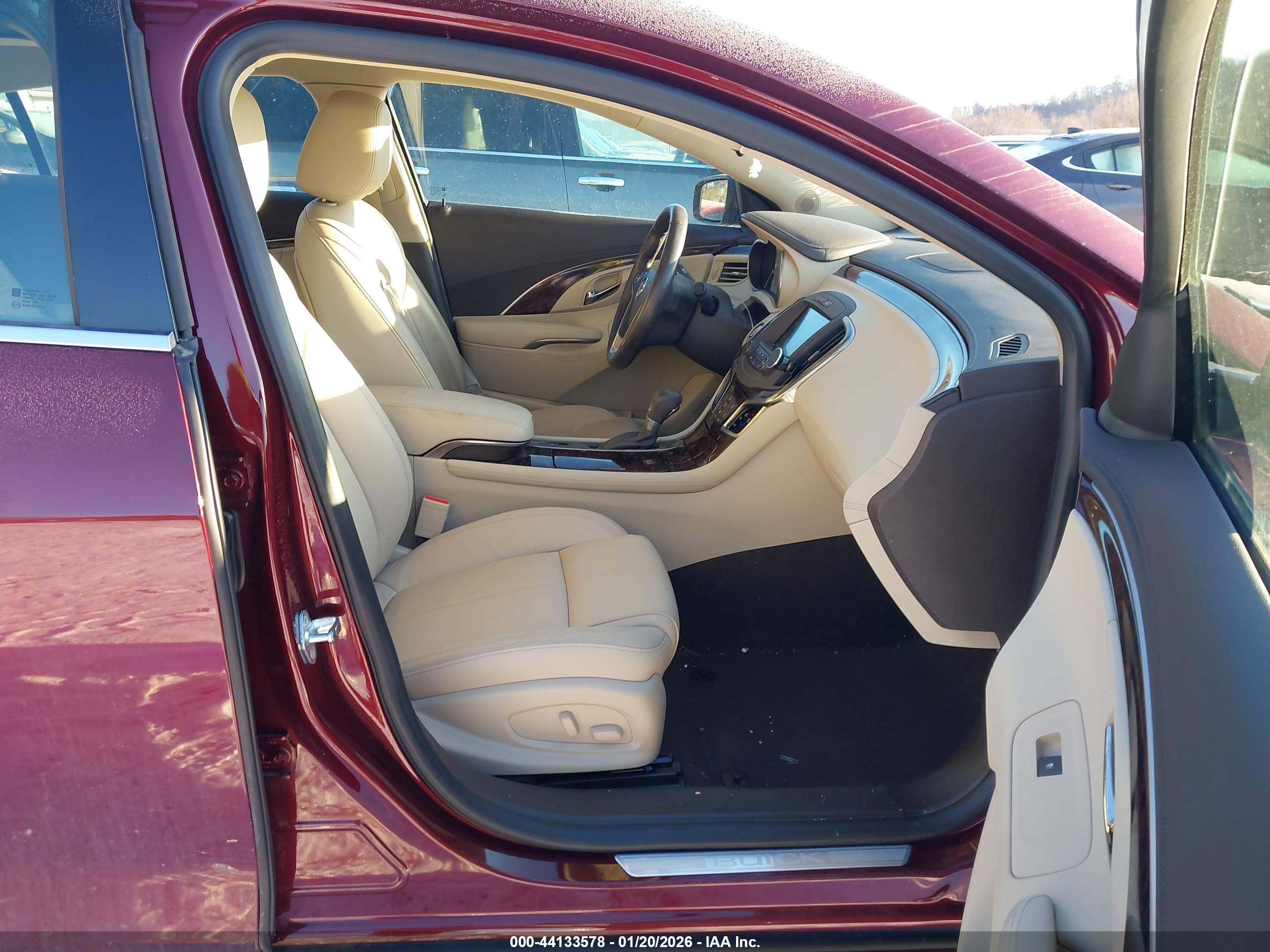 BUICK LACROSSE image 5
