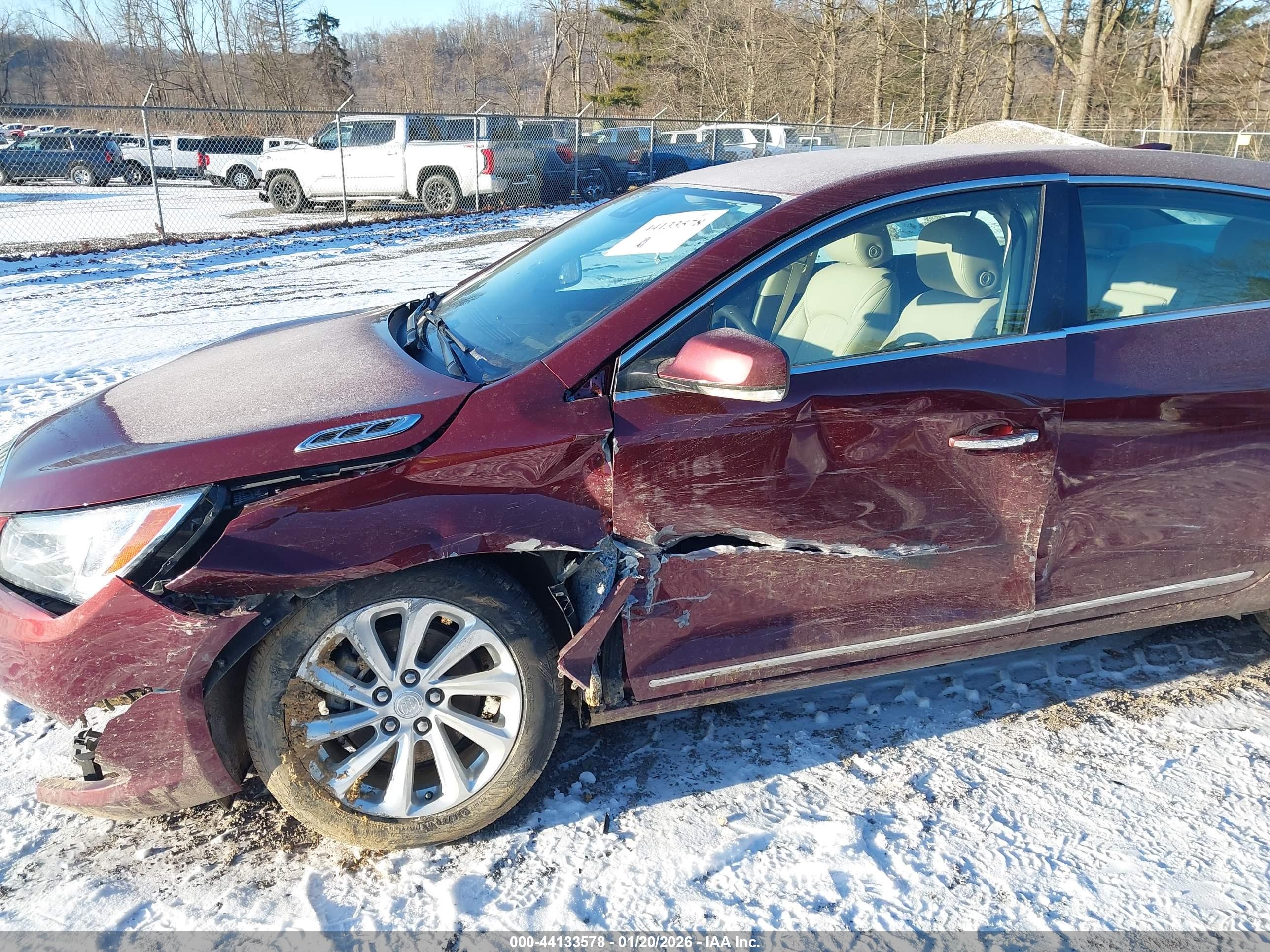BUICK LACROSSE image 6