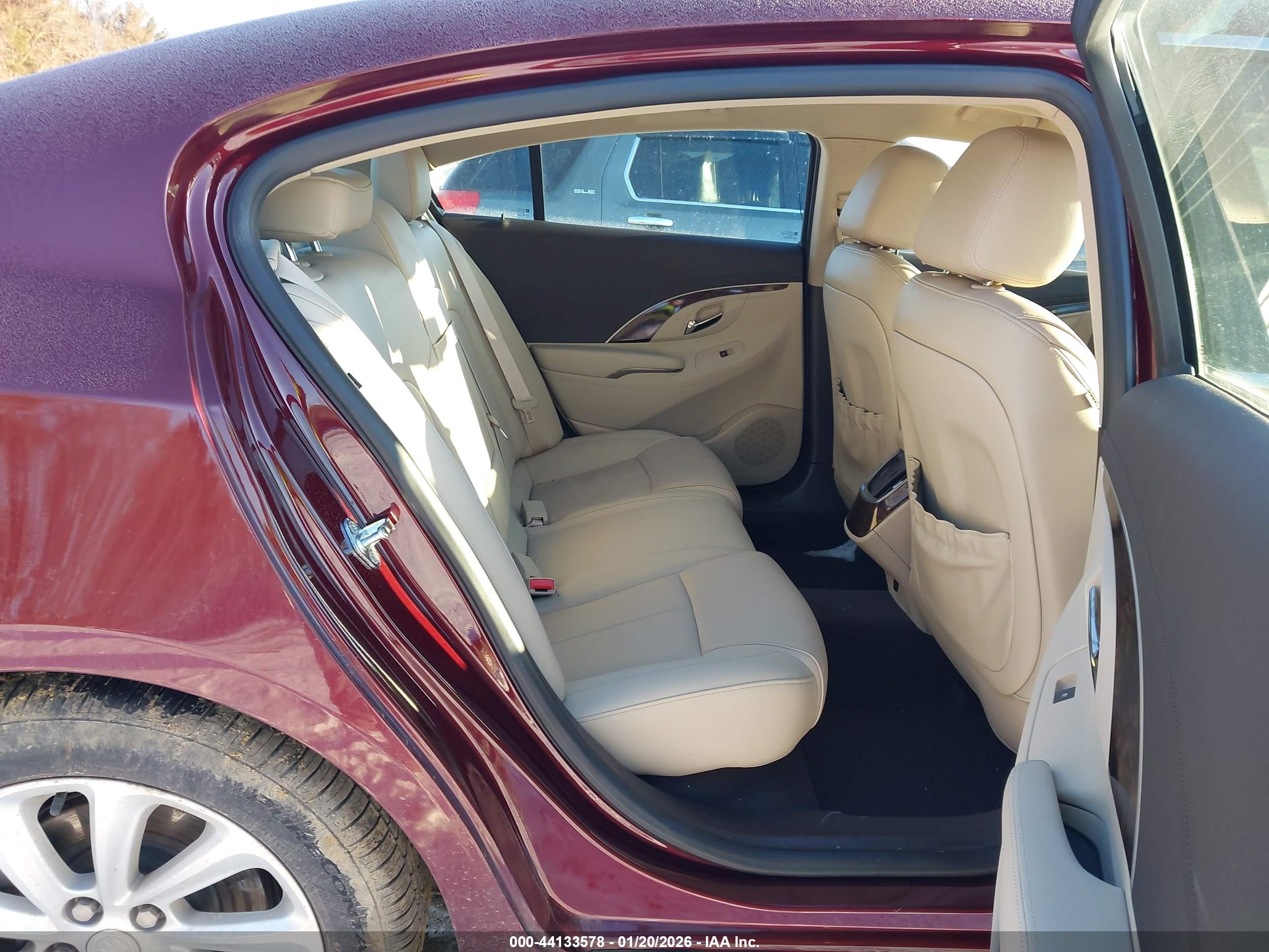 BUICK LACROSSE image 8