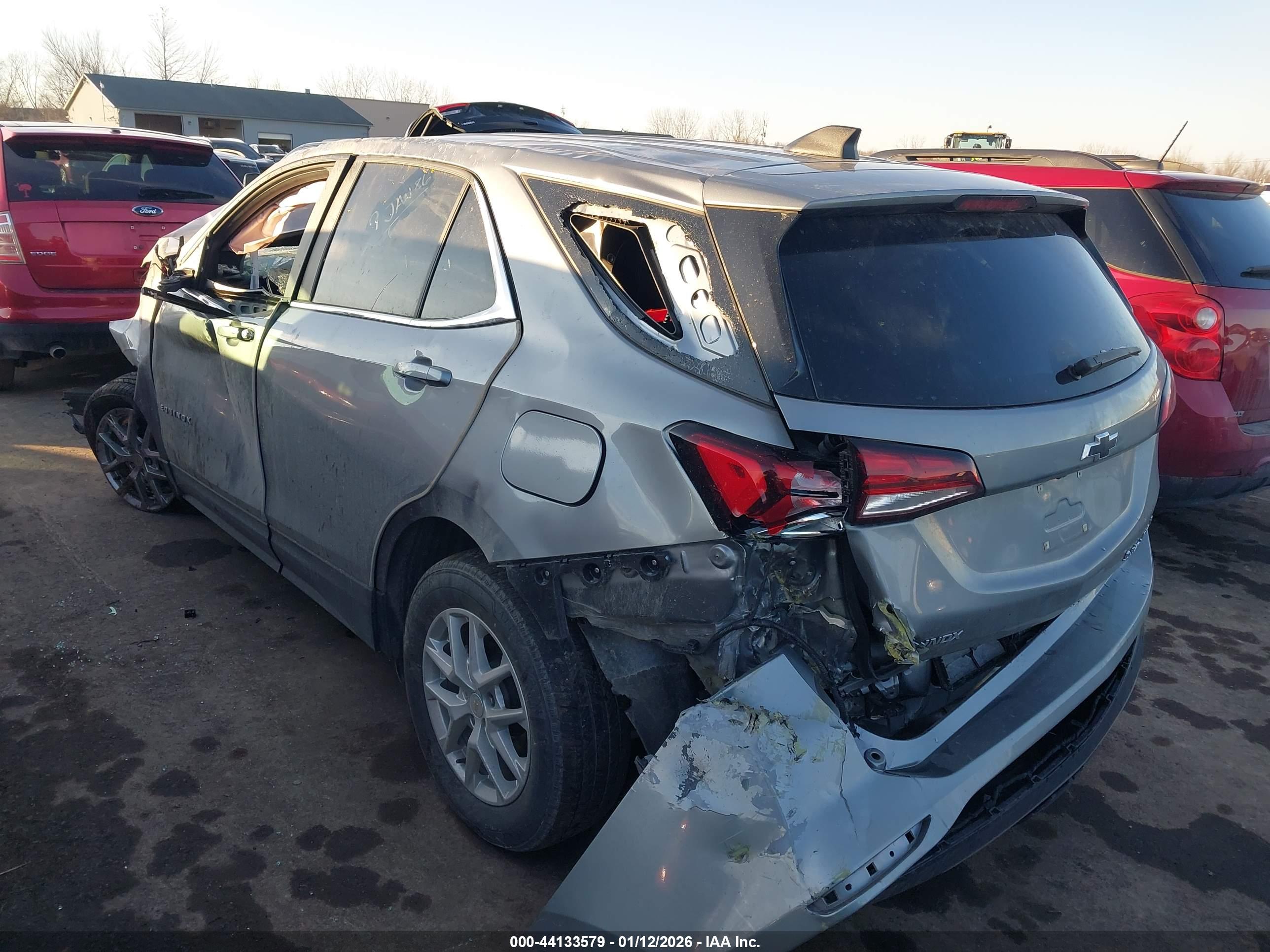 CHEVROLET EQUINOX image 3