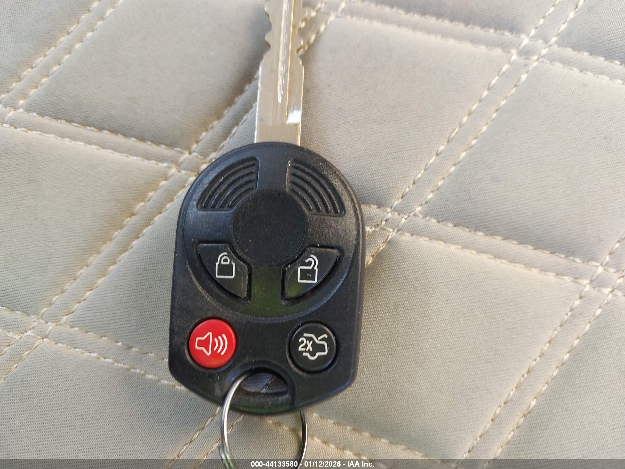 FORD ESCAPE image 11