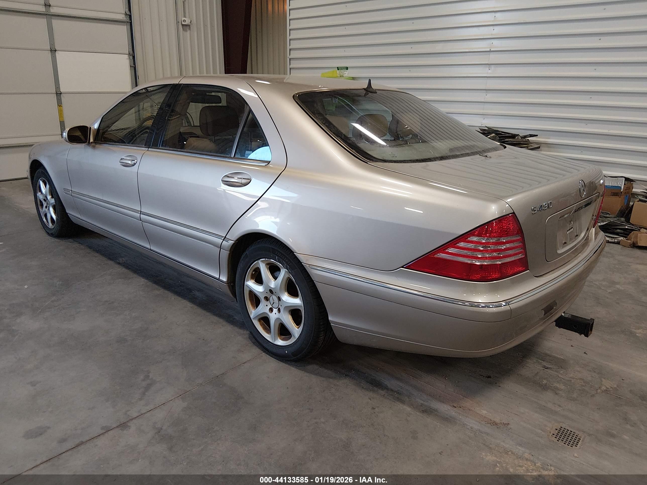 MERCEDES-BENZ S image 3