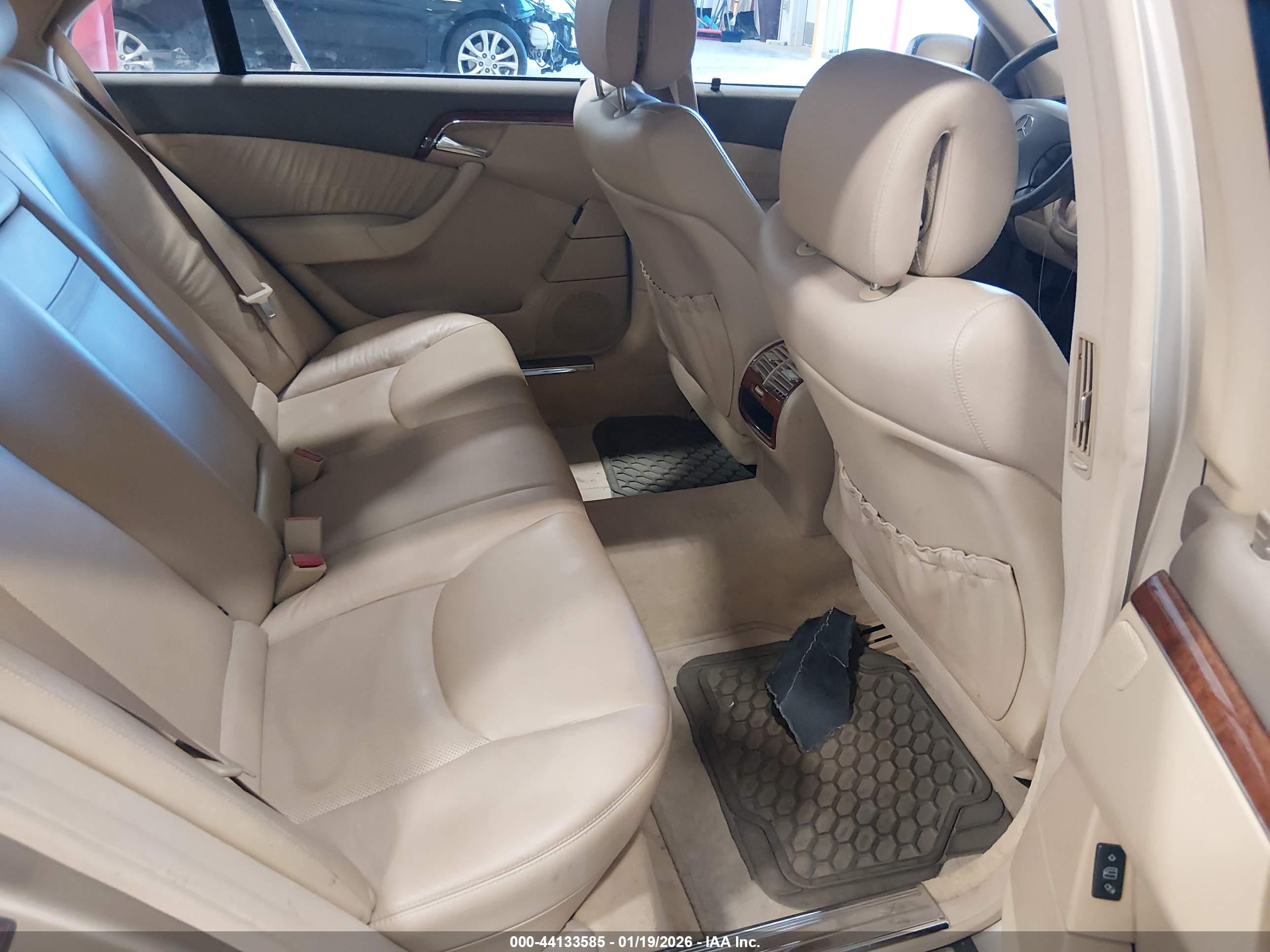 MERCEDES-BENZ S image 8