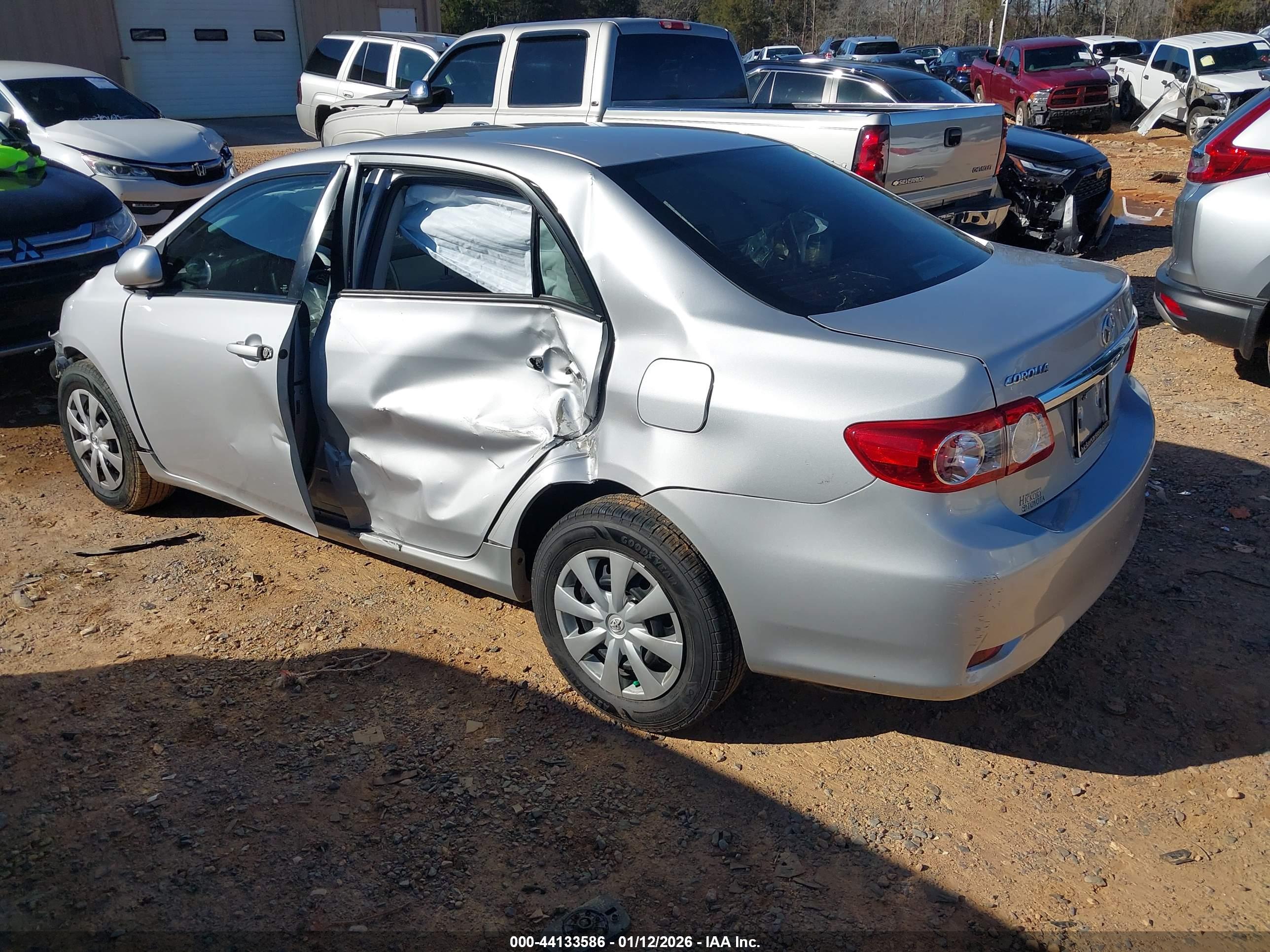 TOYOTA COROLLA image 3