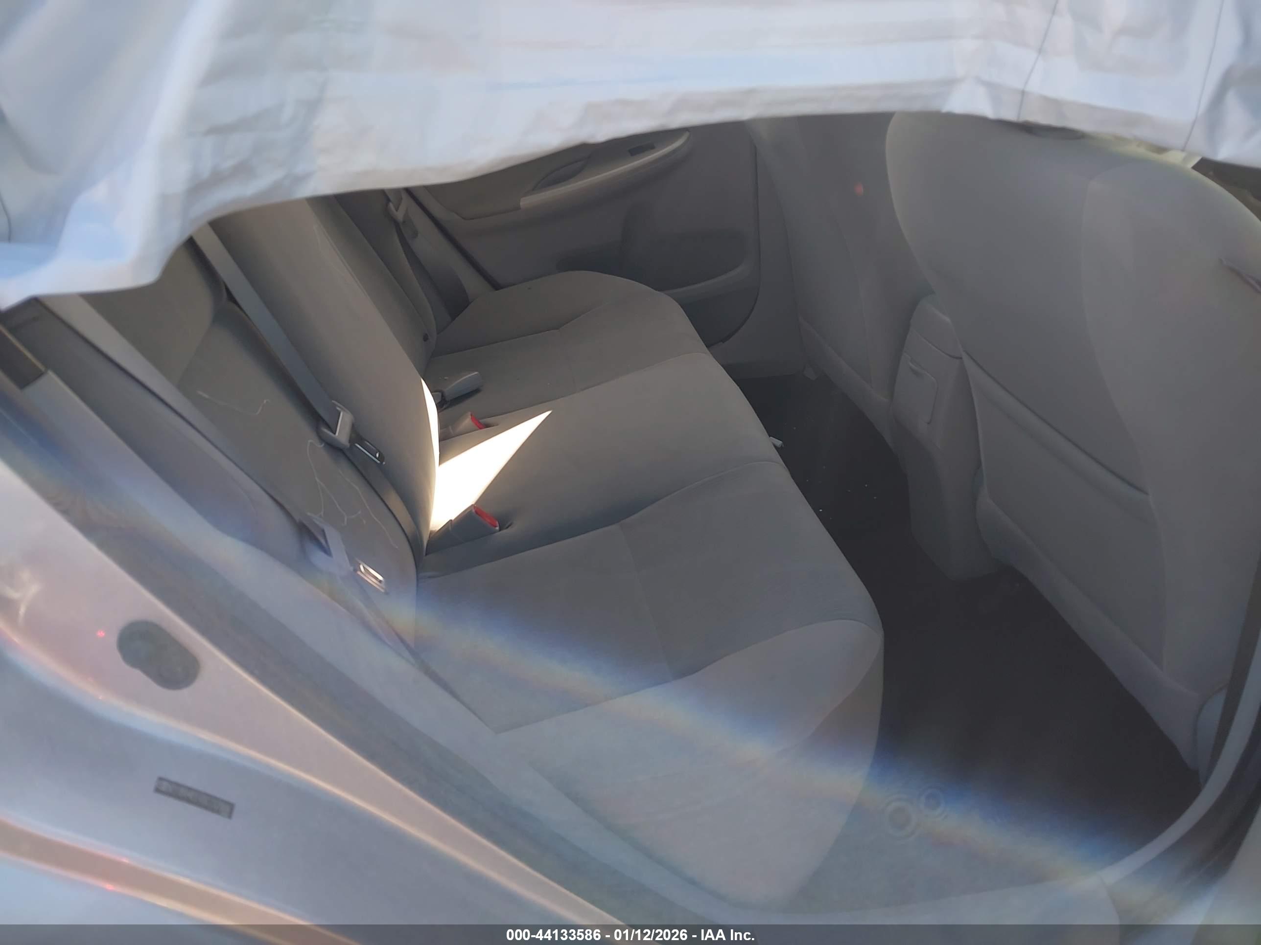 TOYOTA COROLLA image 8