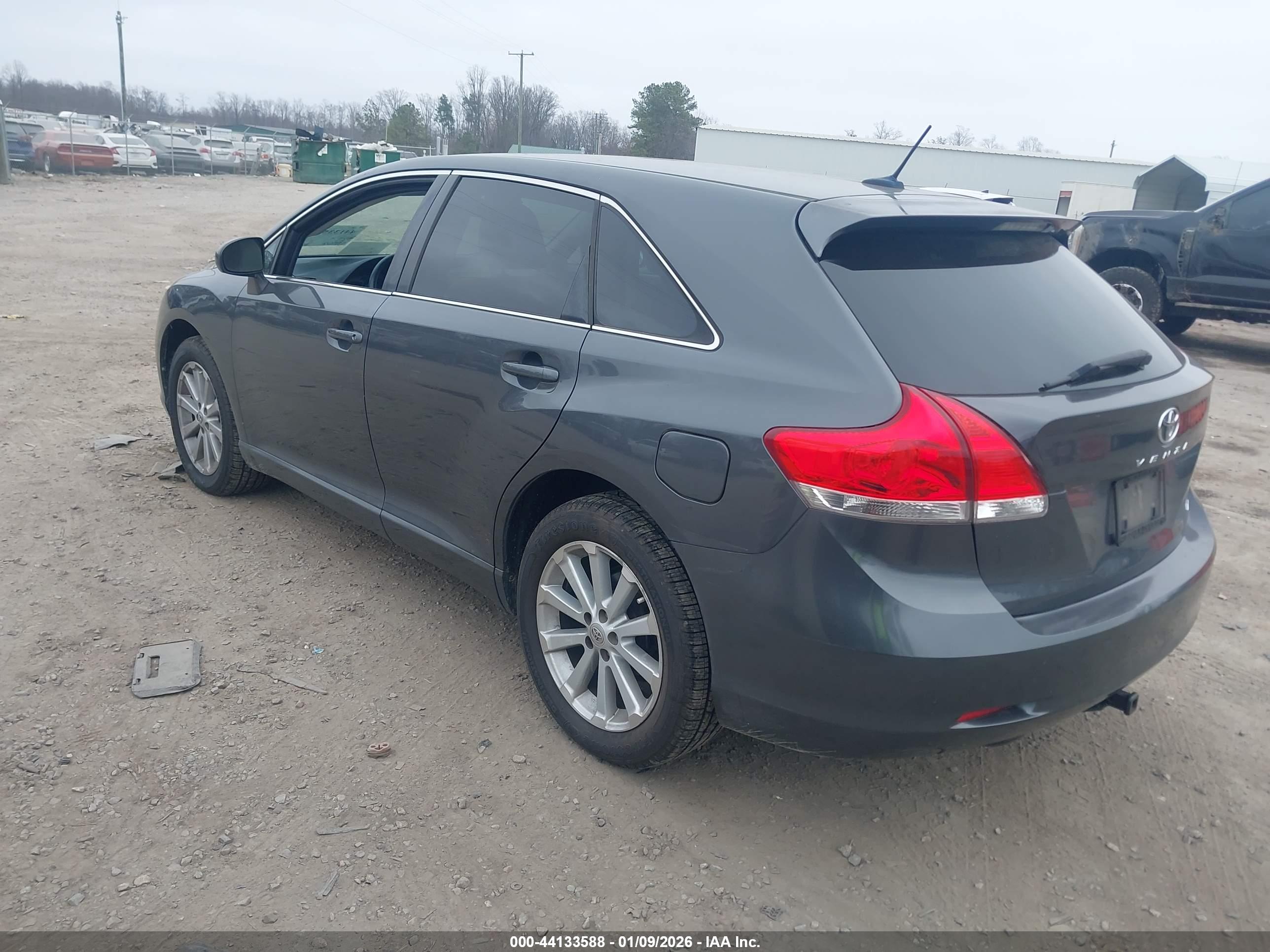 TOYOTA VENZA image 3