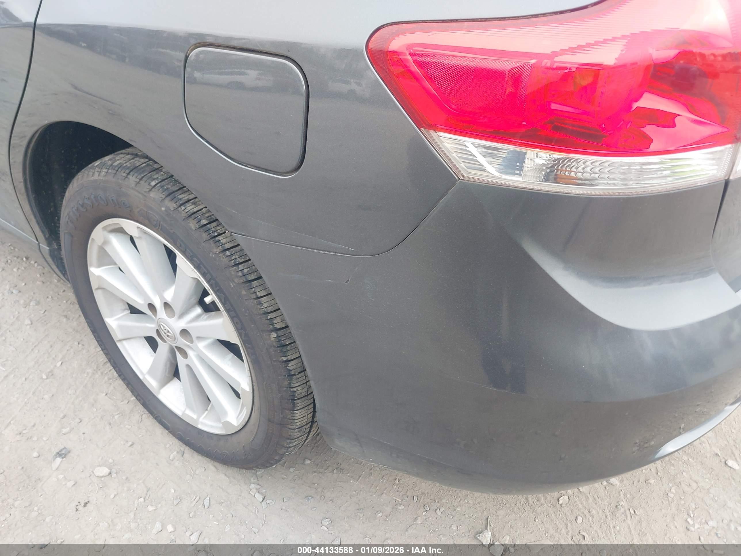 TOYOTA VENZA image 6