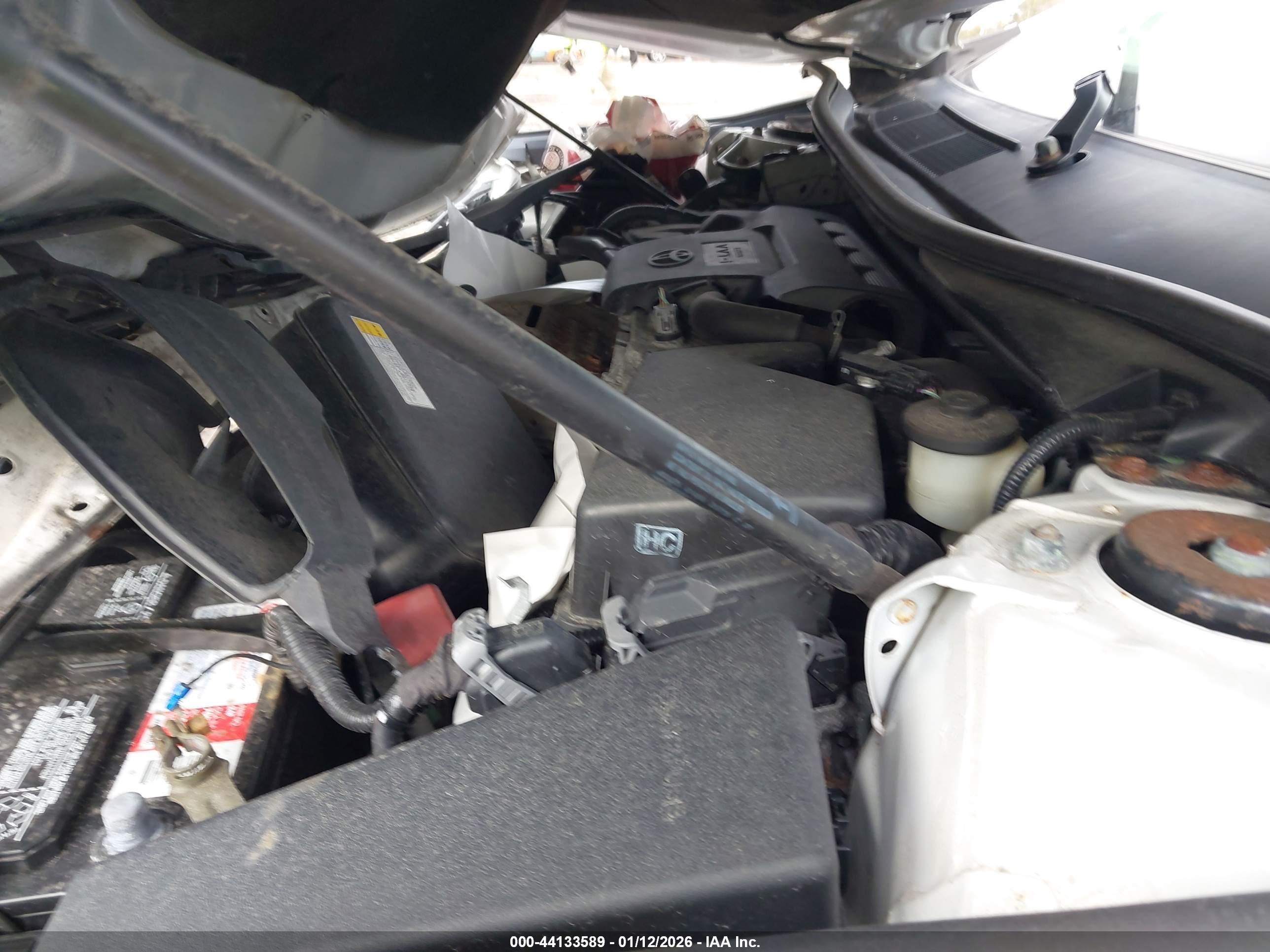TOYOTA CAMRY image 10