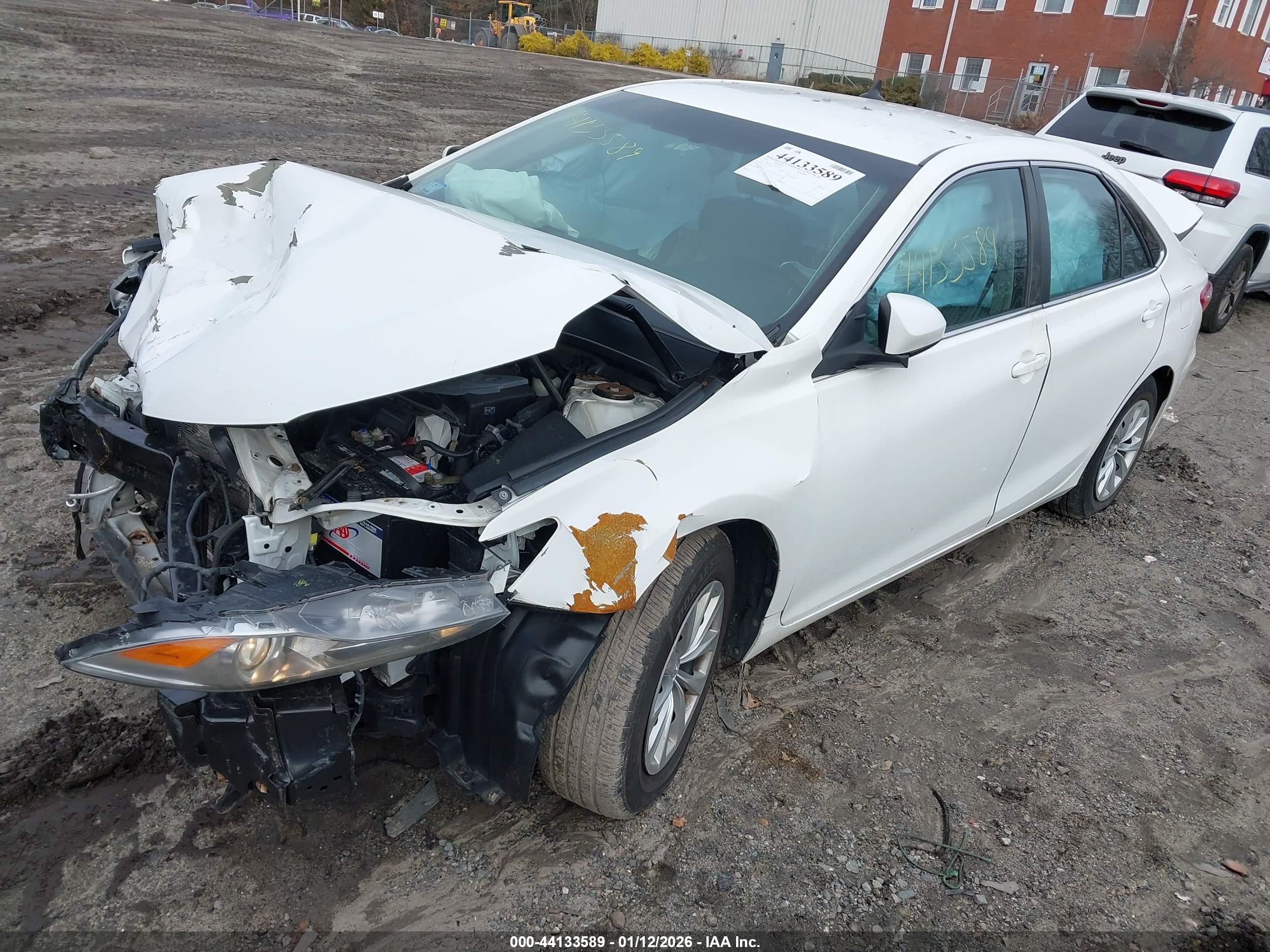 TOYOTA CAMRY image 2