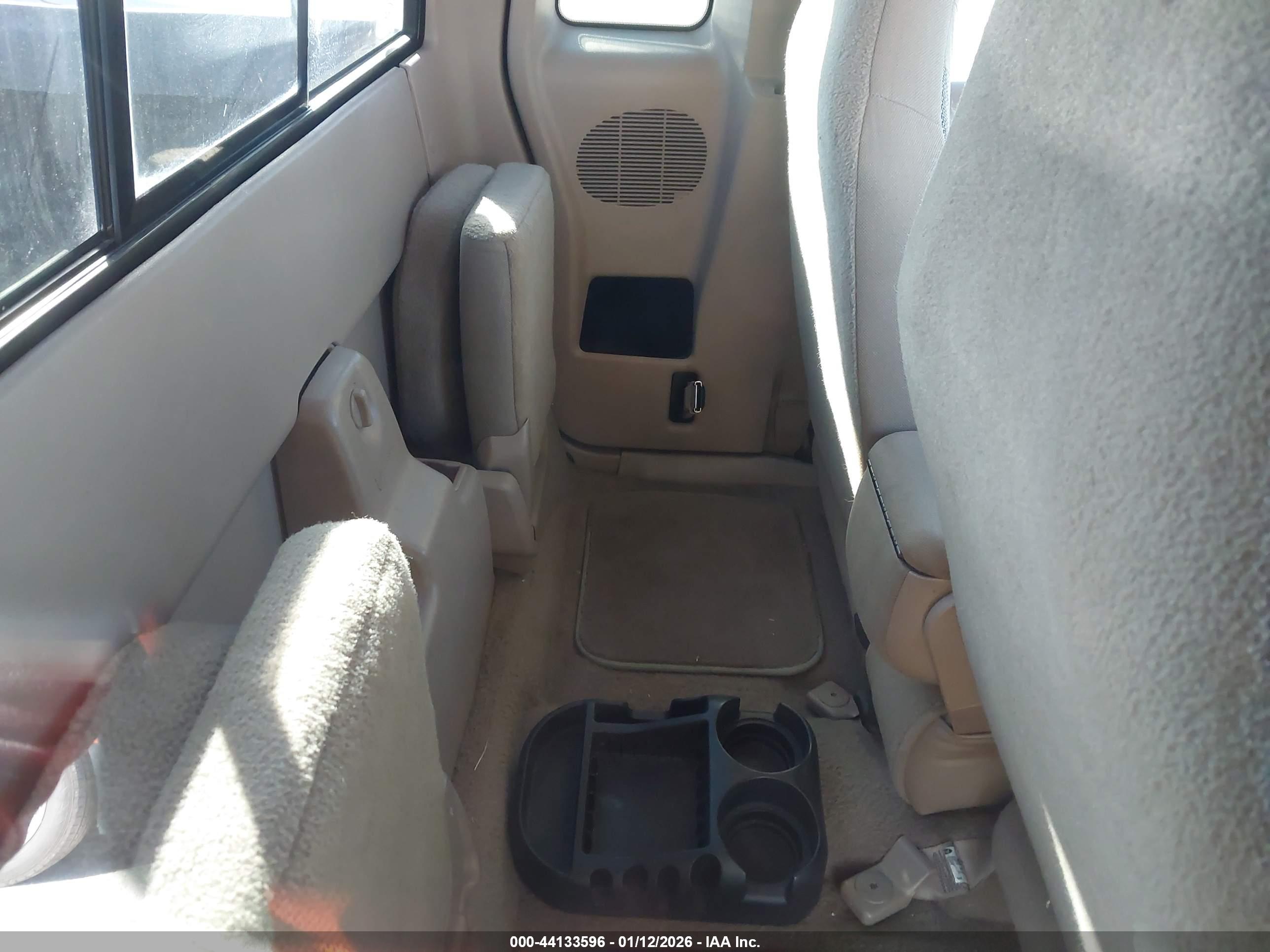 FORD RANGER image 8