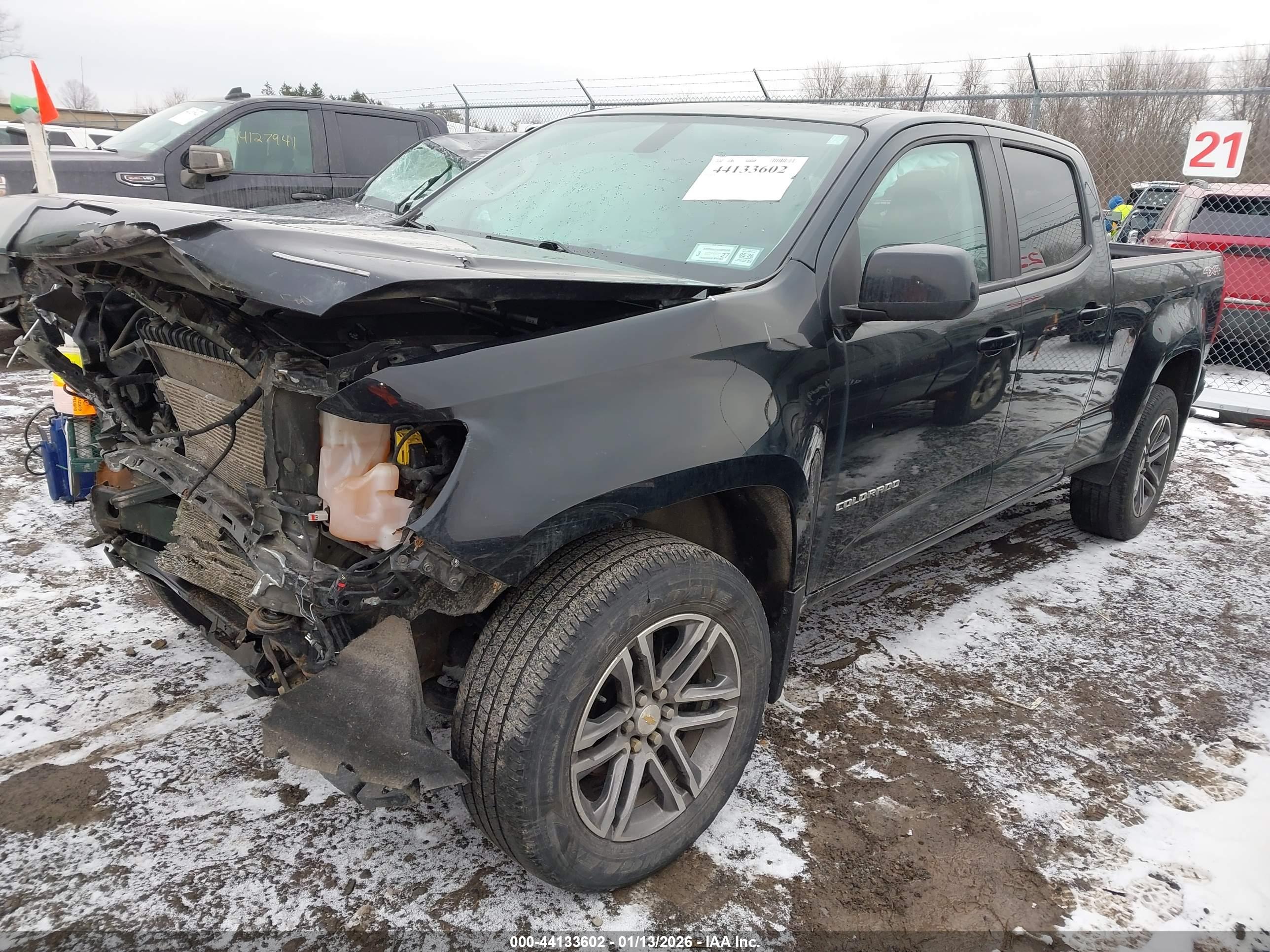CHEVROLET COLORADO image 2