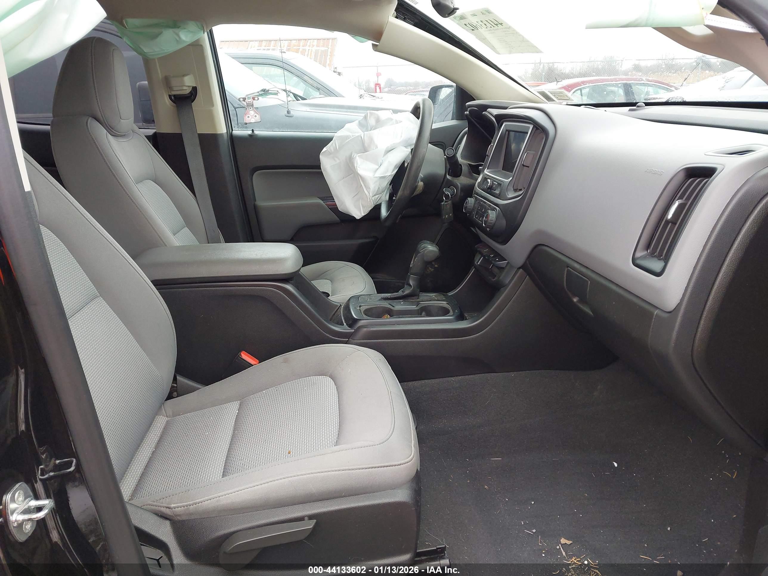 CHEVROLET COLORADO image 5