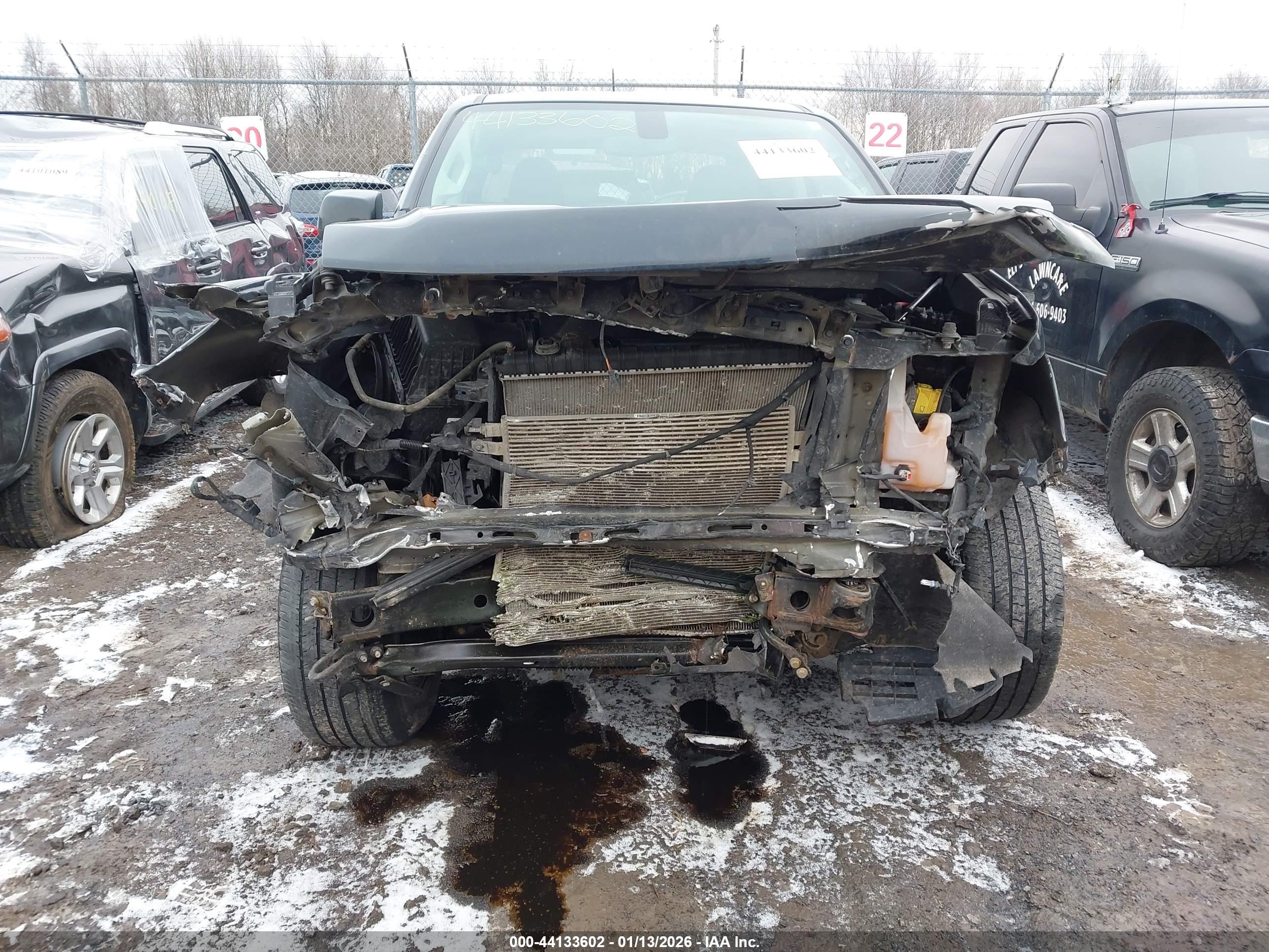CHEVROLET COLORADO image 6