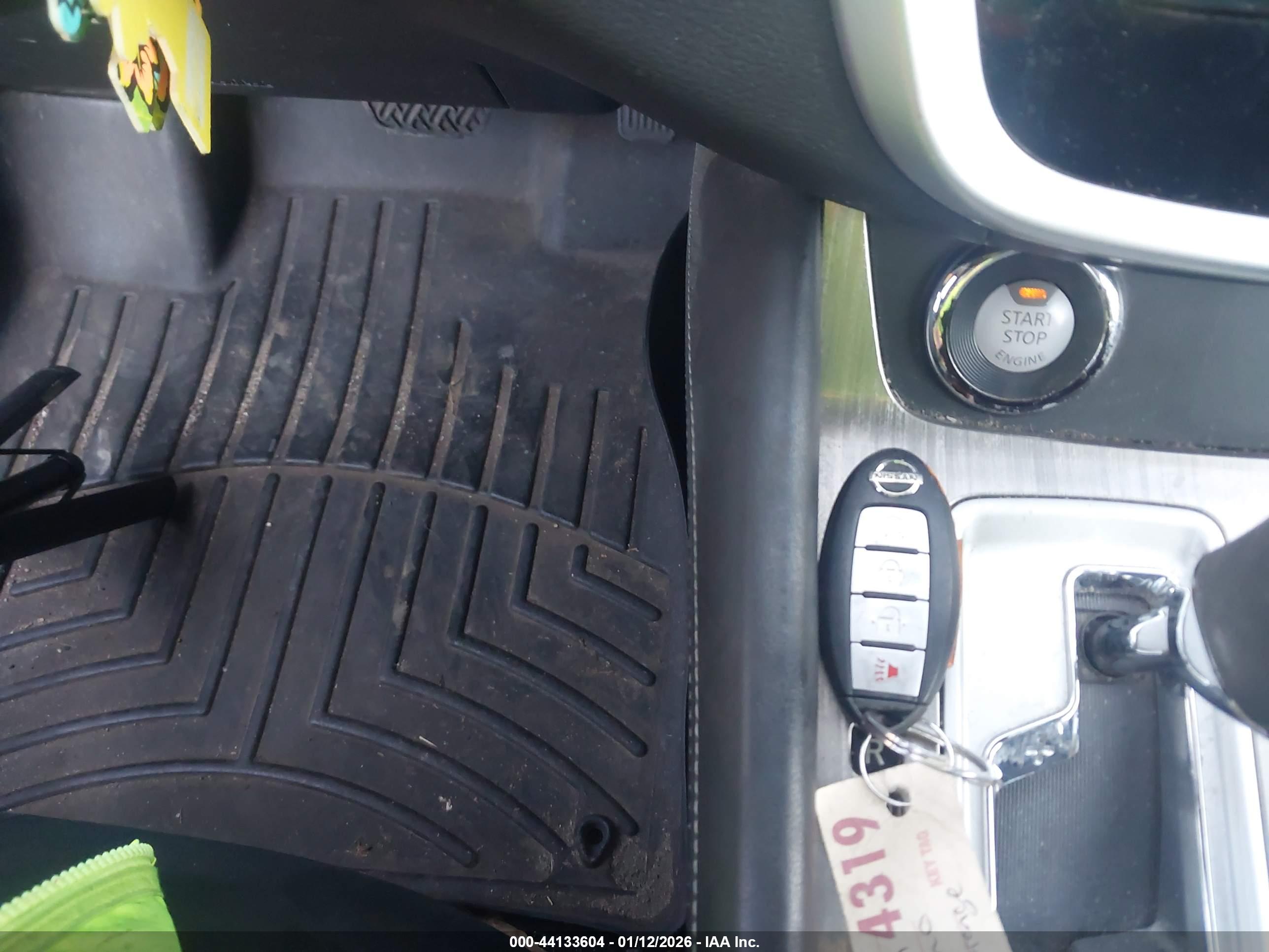 NISSAN MURANO image 11