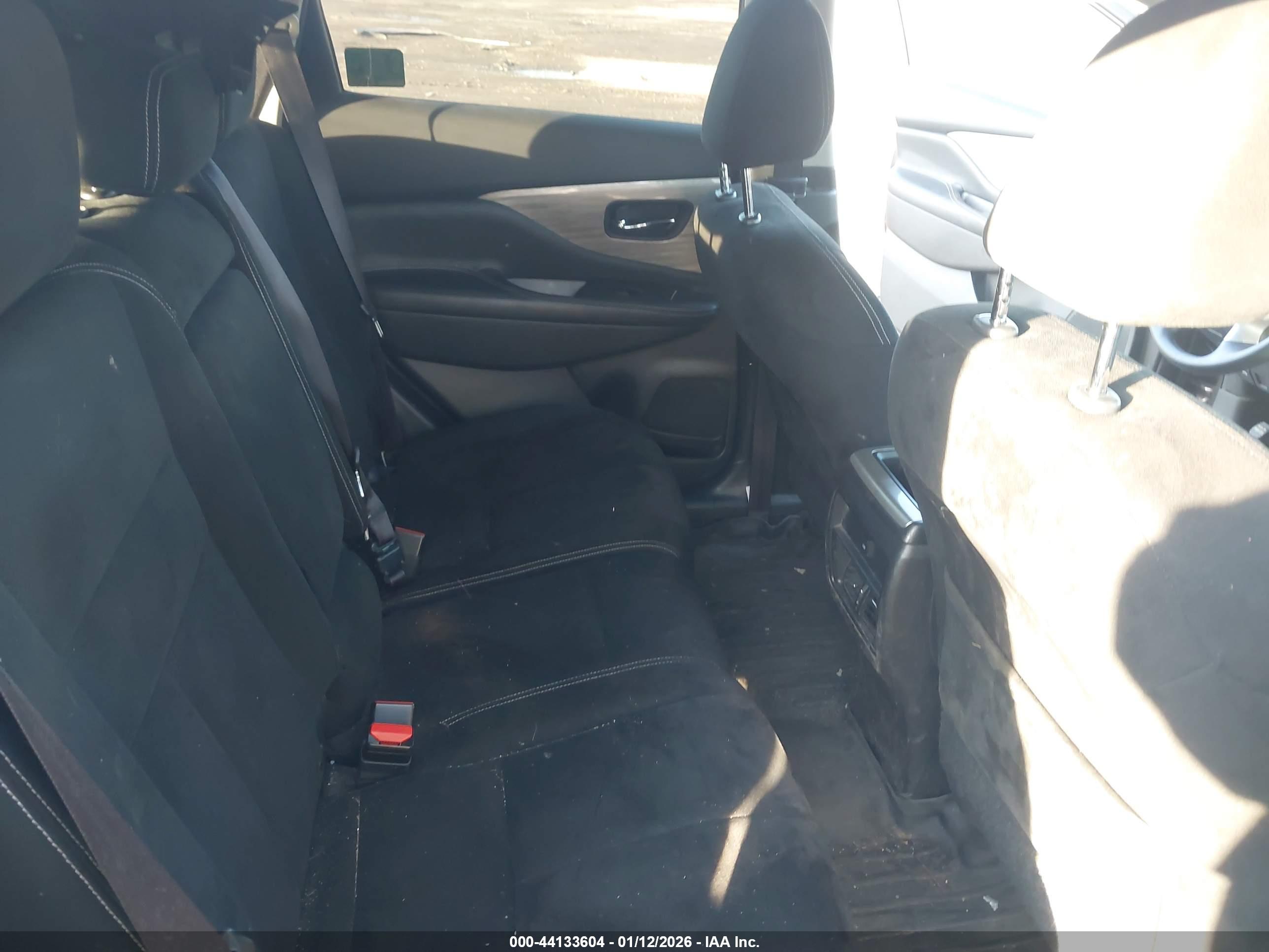 NISSAN MURANO image 8