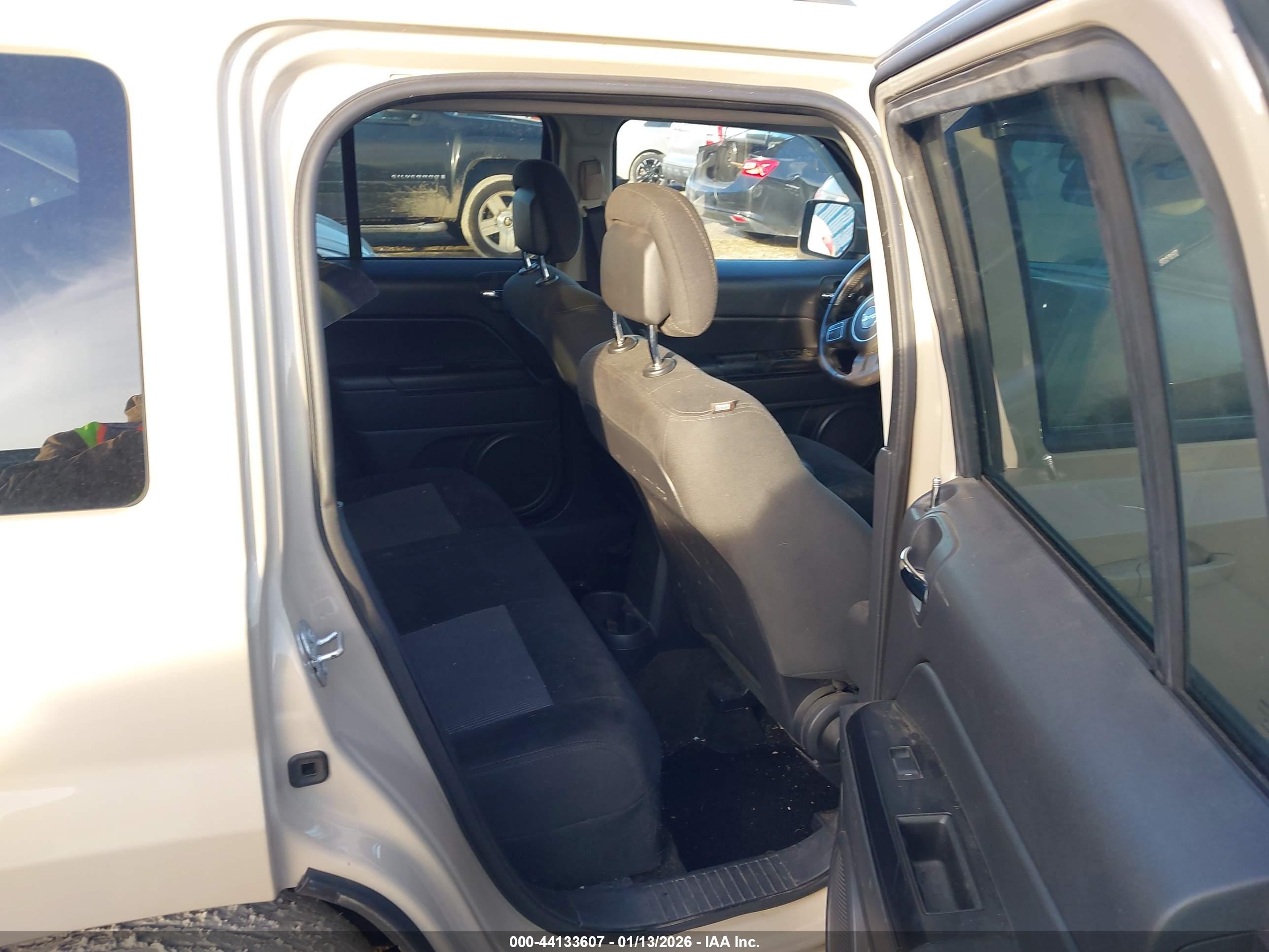 JEEP PATRIOT image 8