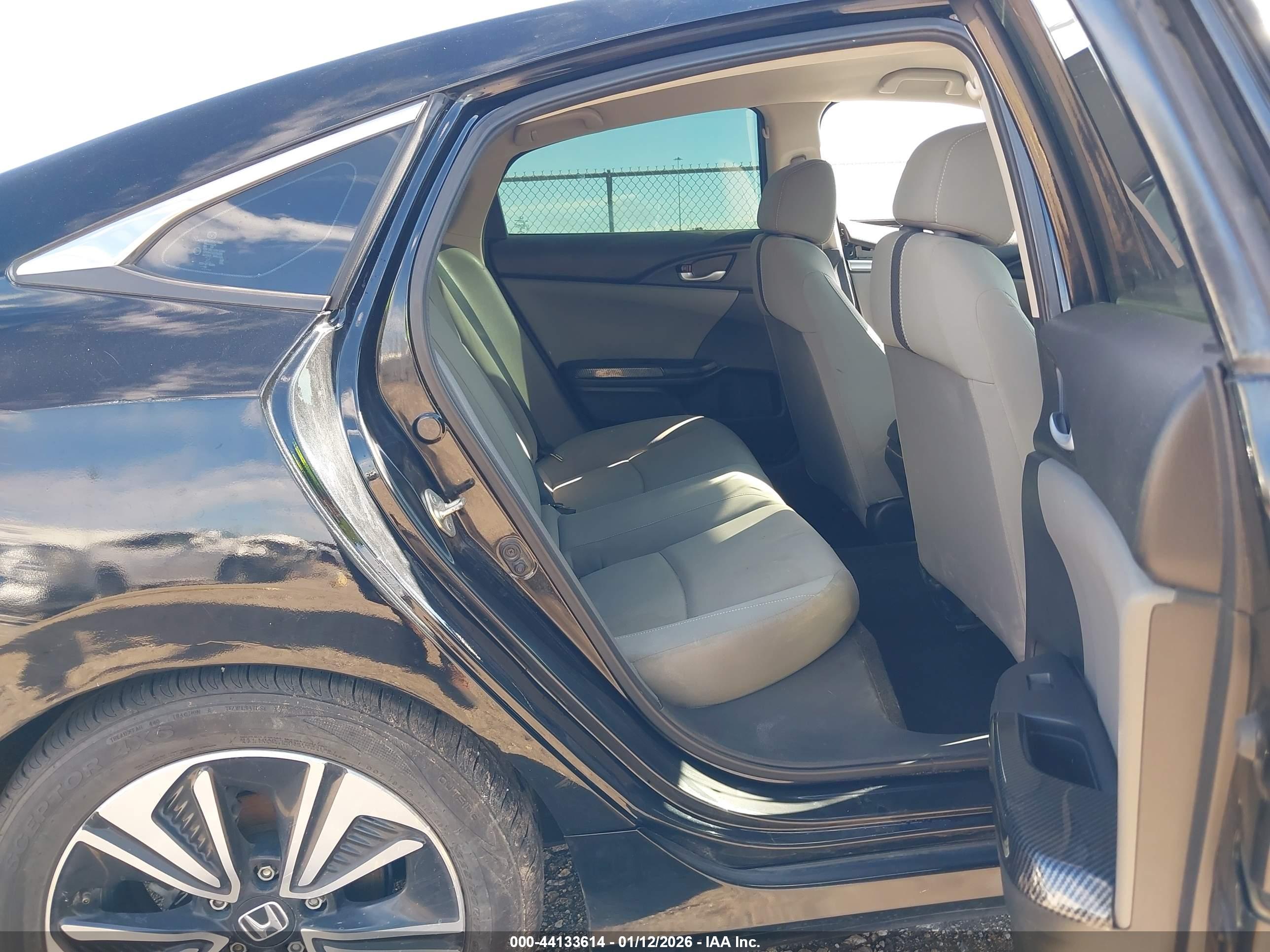 HONDA CIVIC image 8