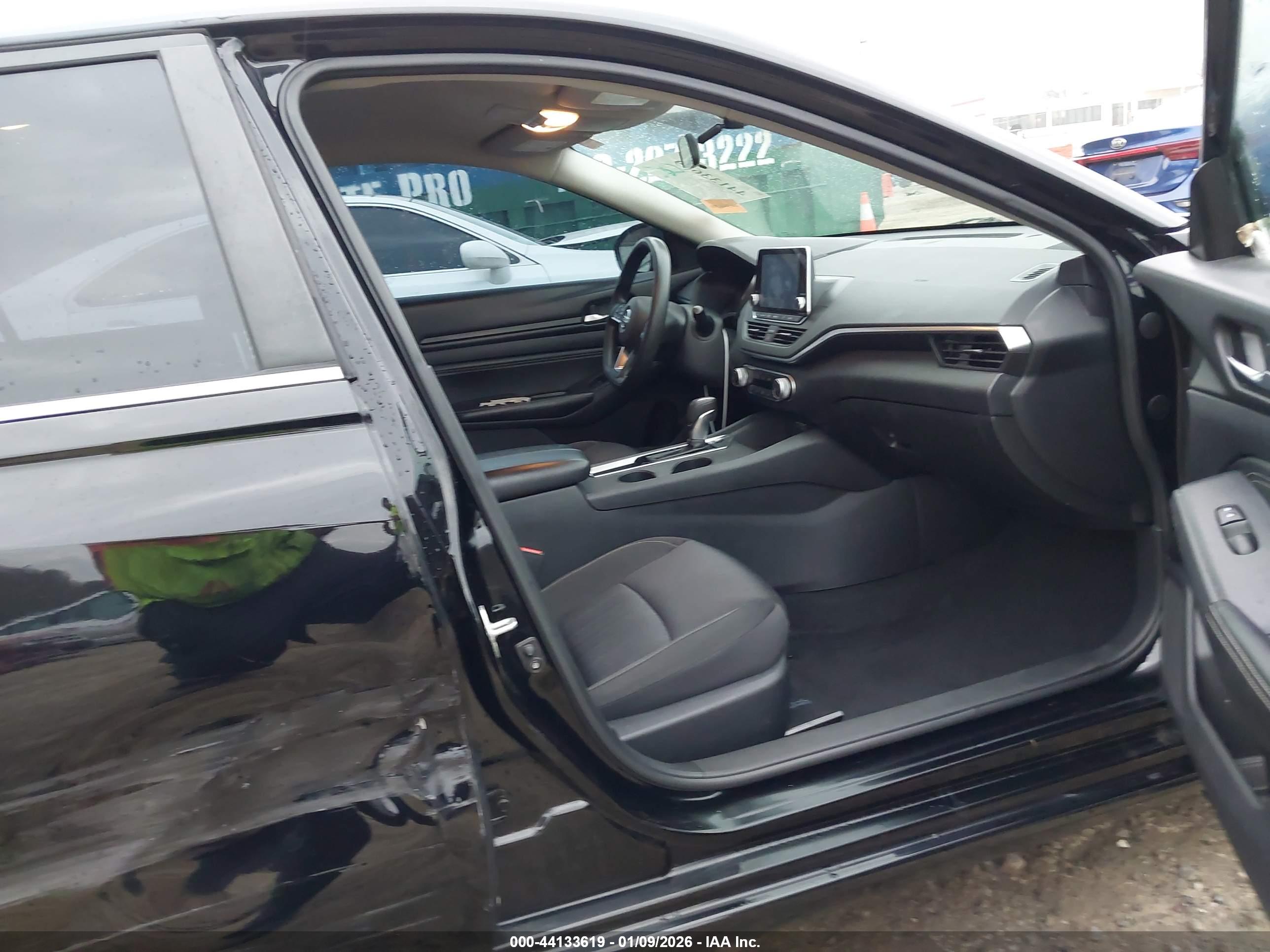 NISSAN ALTIMA image 5