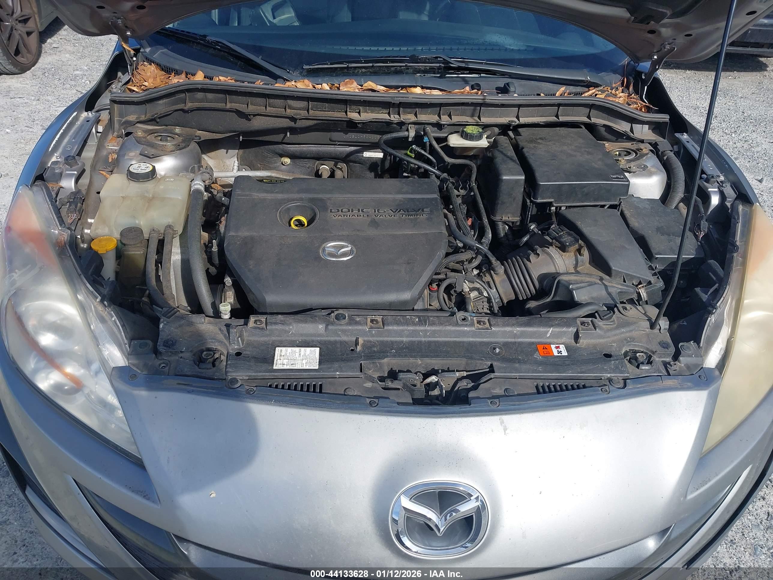 MAZDA MAZDA3 image 10