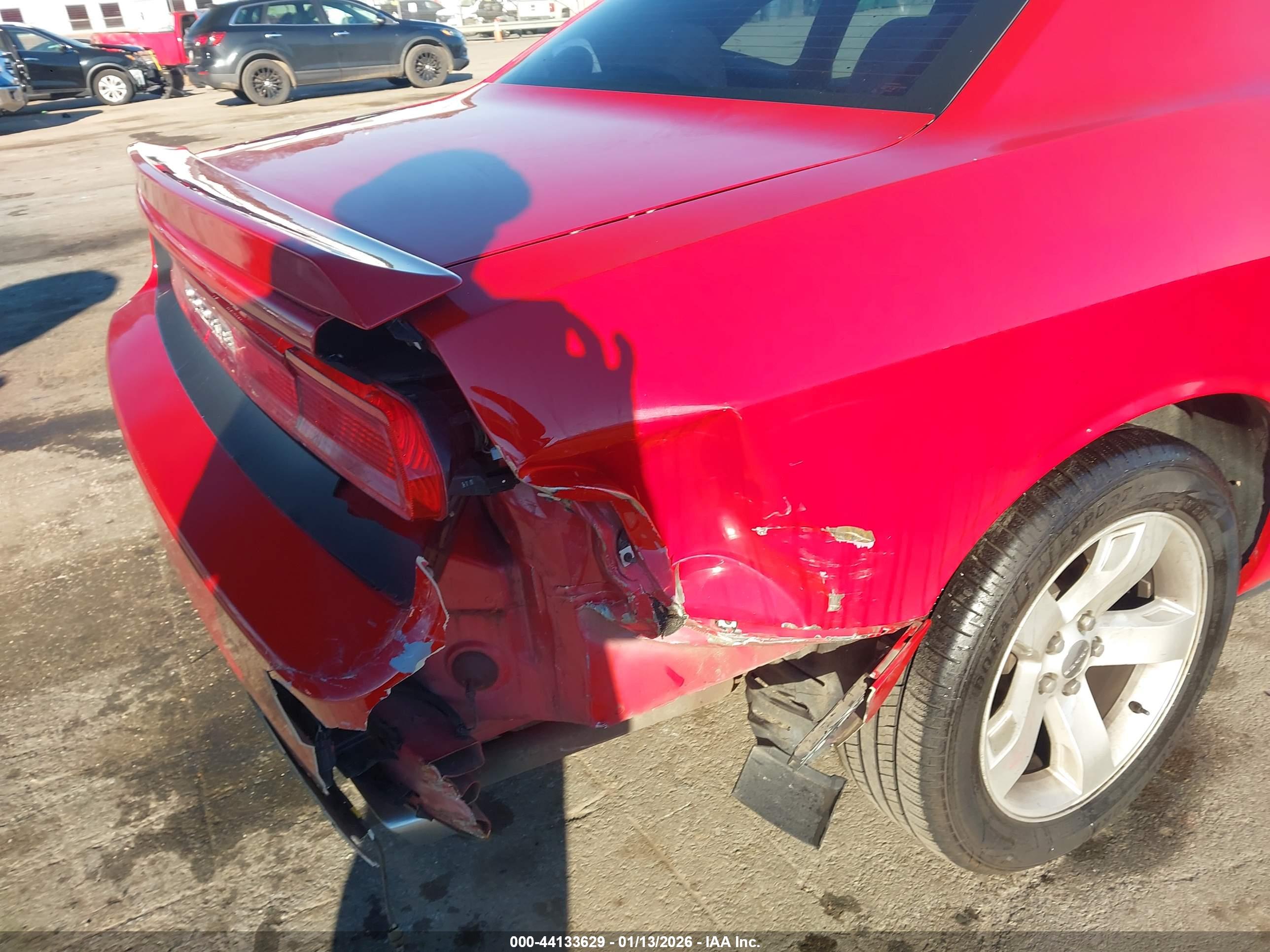 DODGE CHALLENGER image 6
