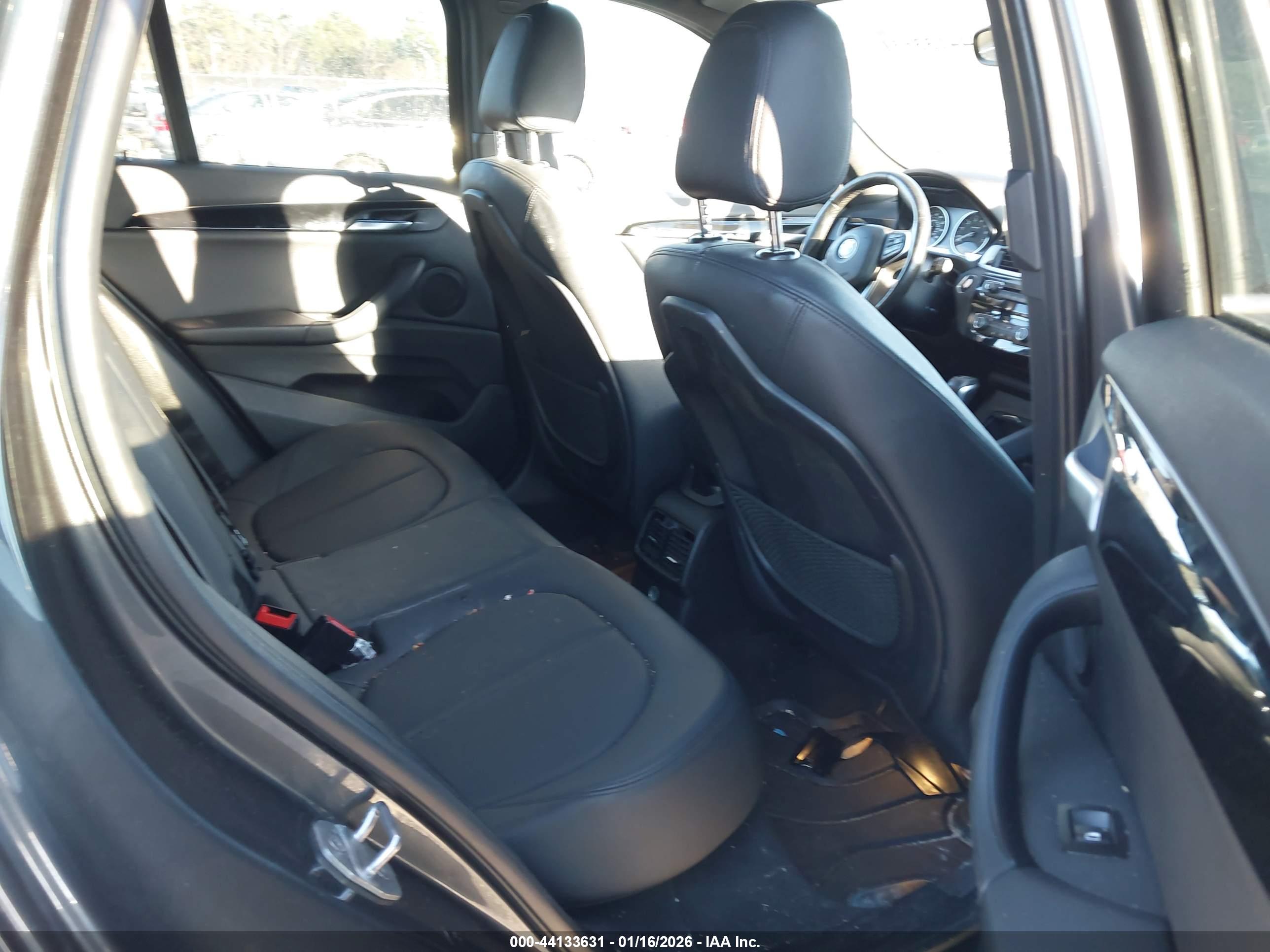 BMW X1 image 8