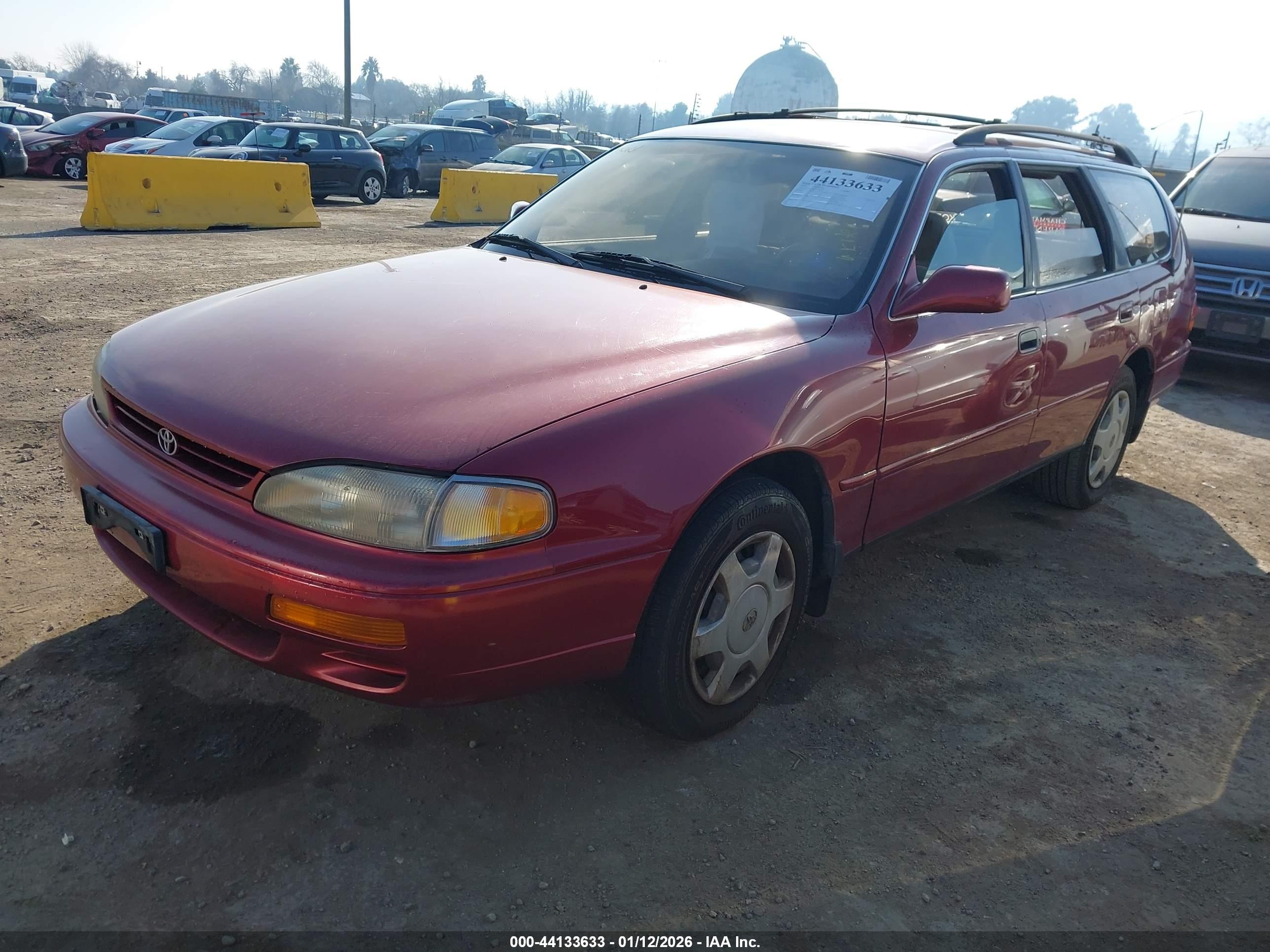 TOYOTA CAMRY image 2