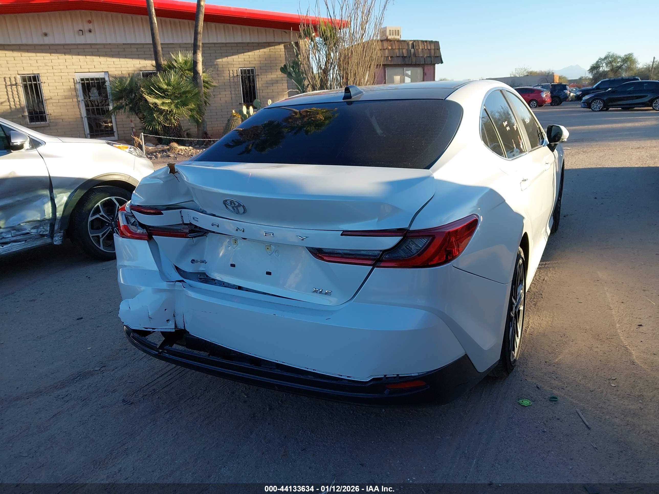 TOYOTA CAMRY image 6