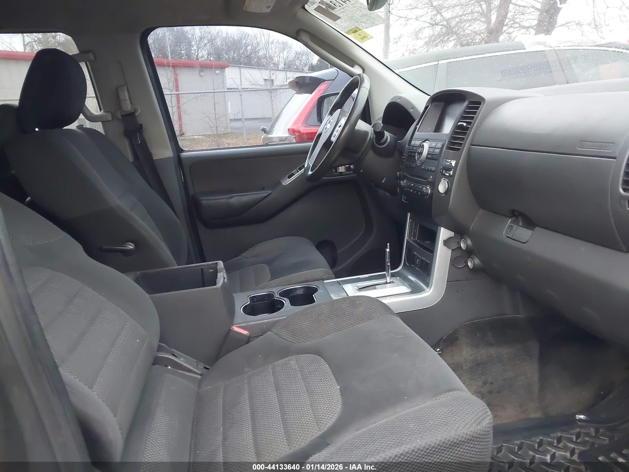 NISSAN PATHFINDER image 5