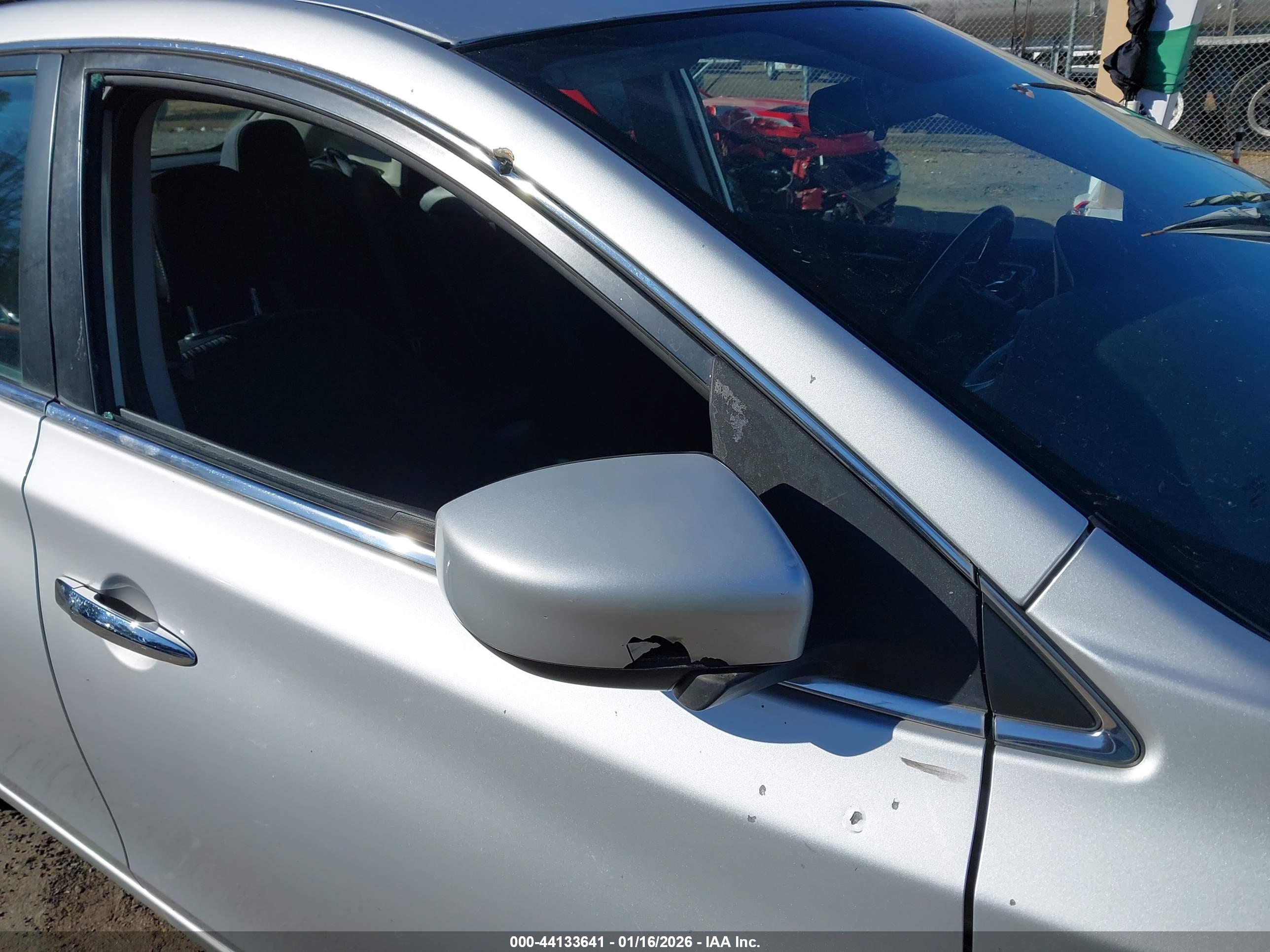 NISSAN SENTRA image 6