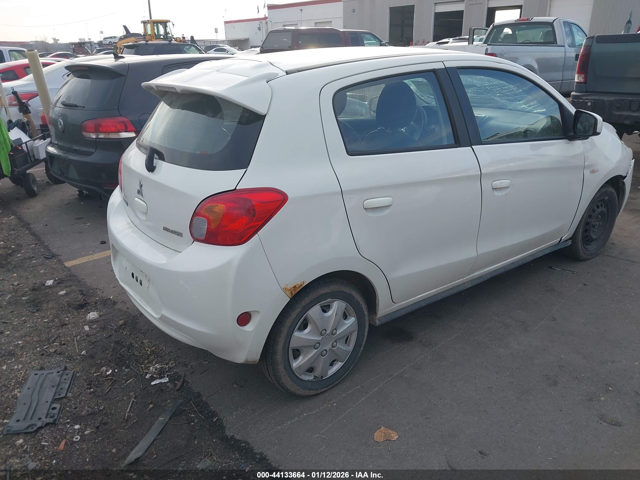 MITSUBISHI MIRAGE image 4
