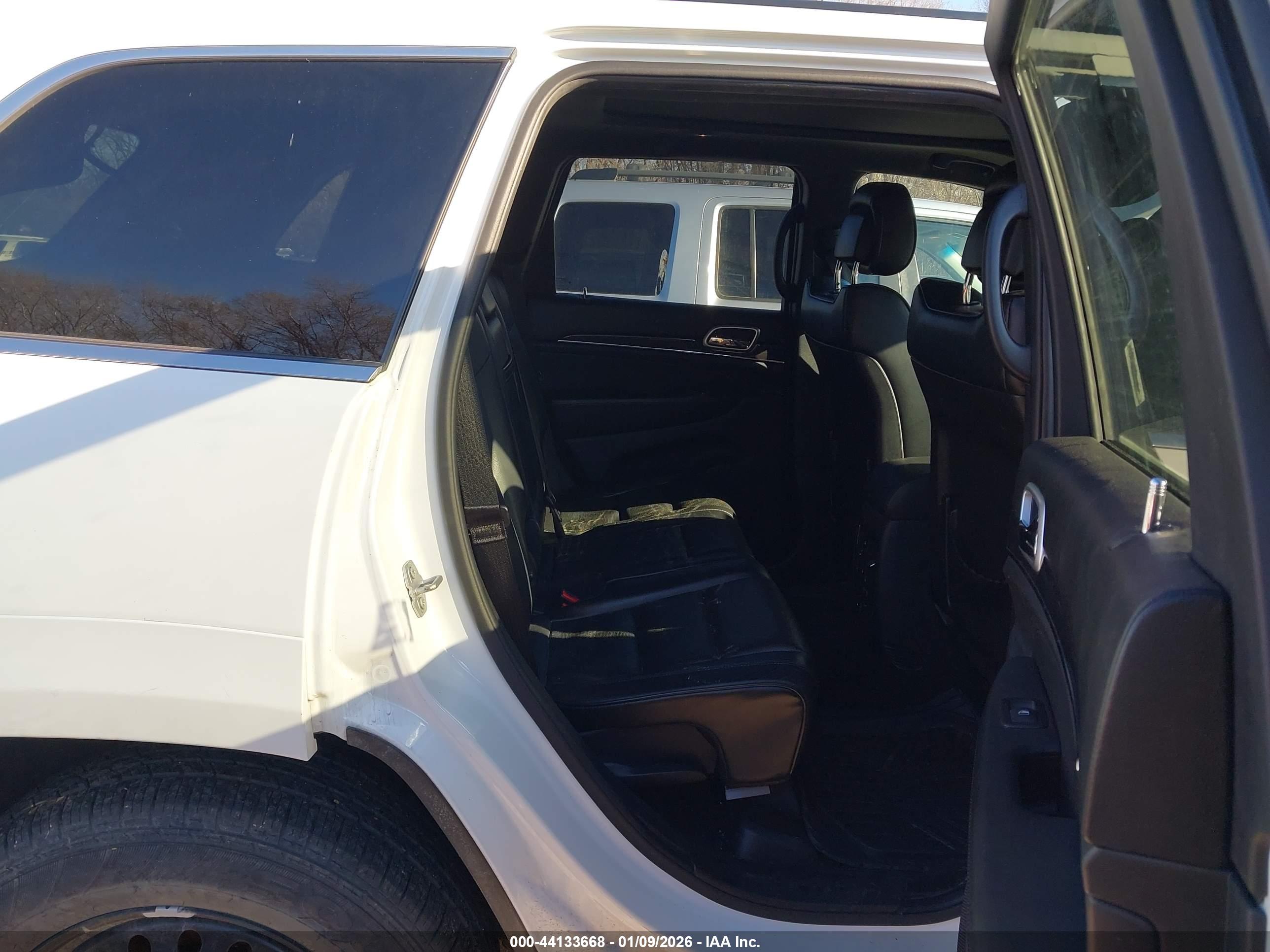 JEEP GRAND image 8
