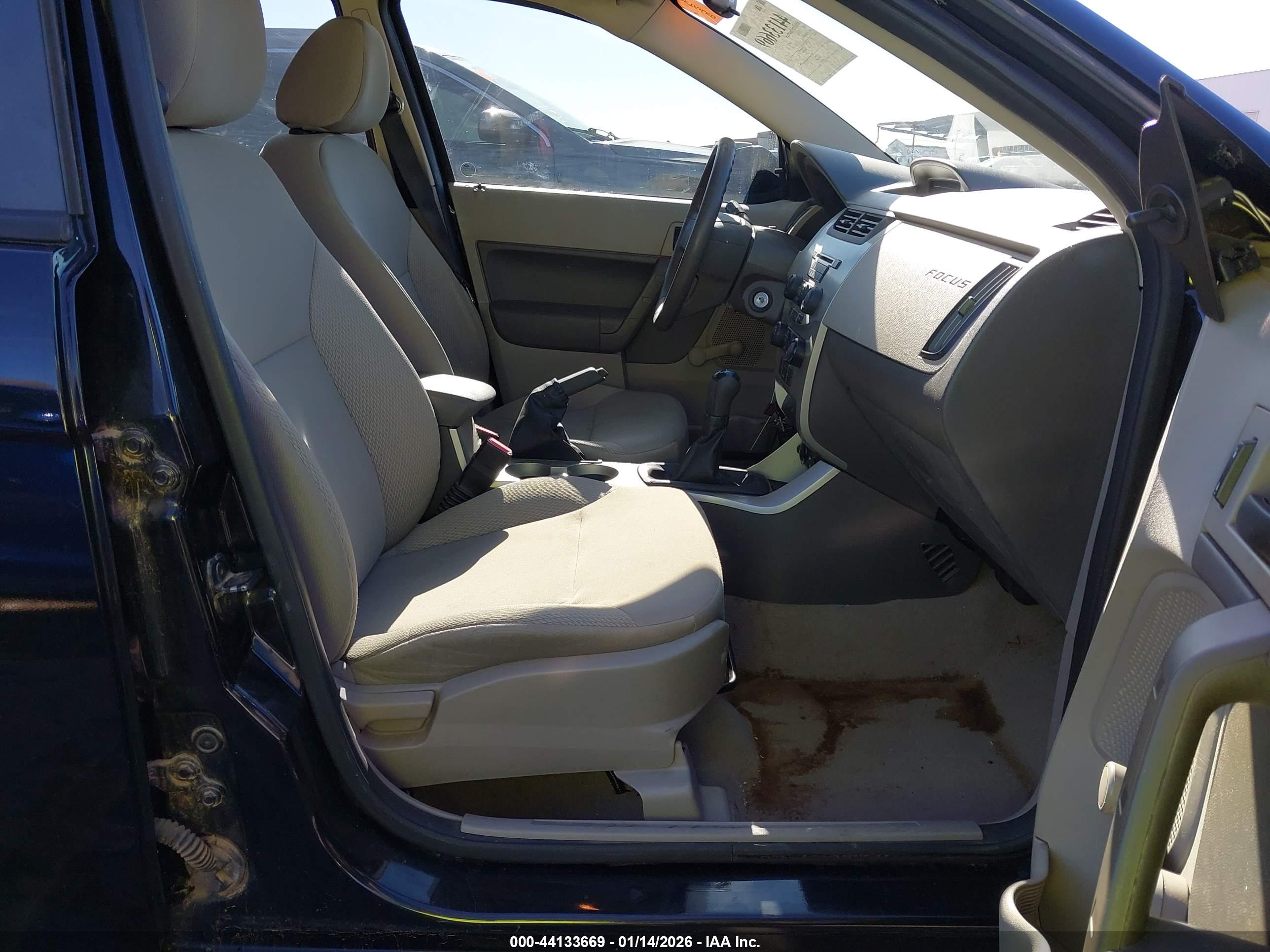 FORD FOCUS image 5