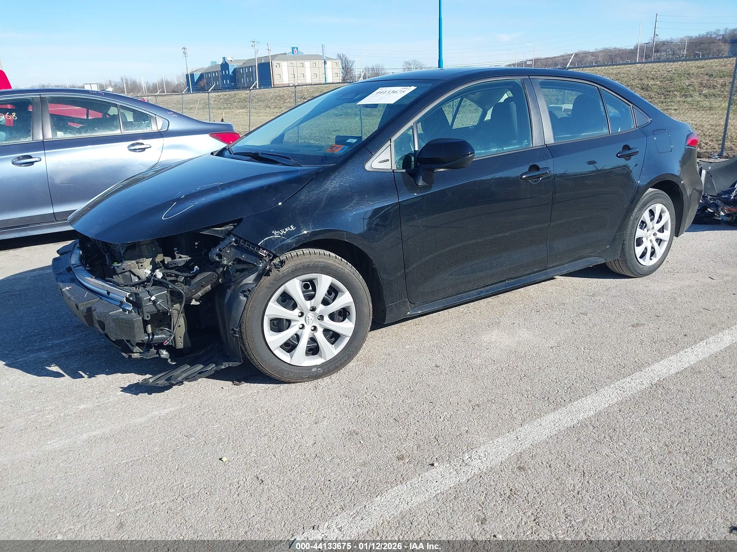 TOYOTA COROLLA image 2