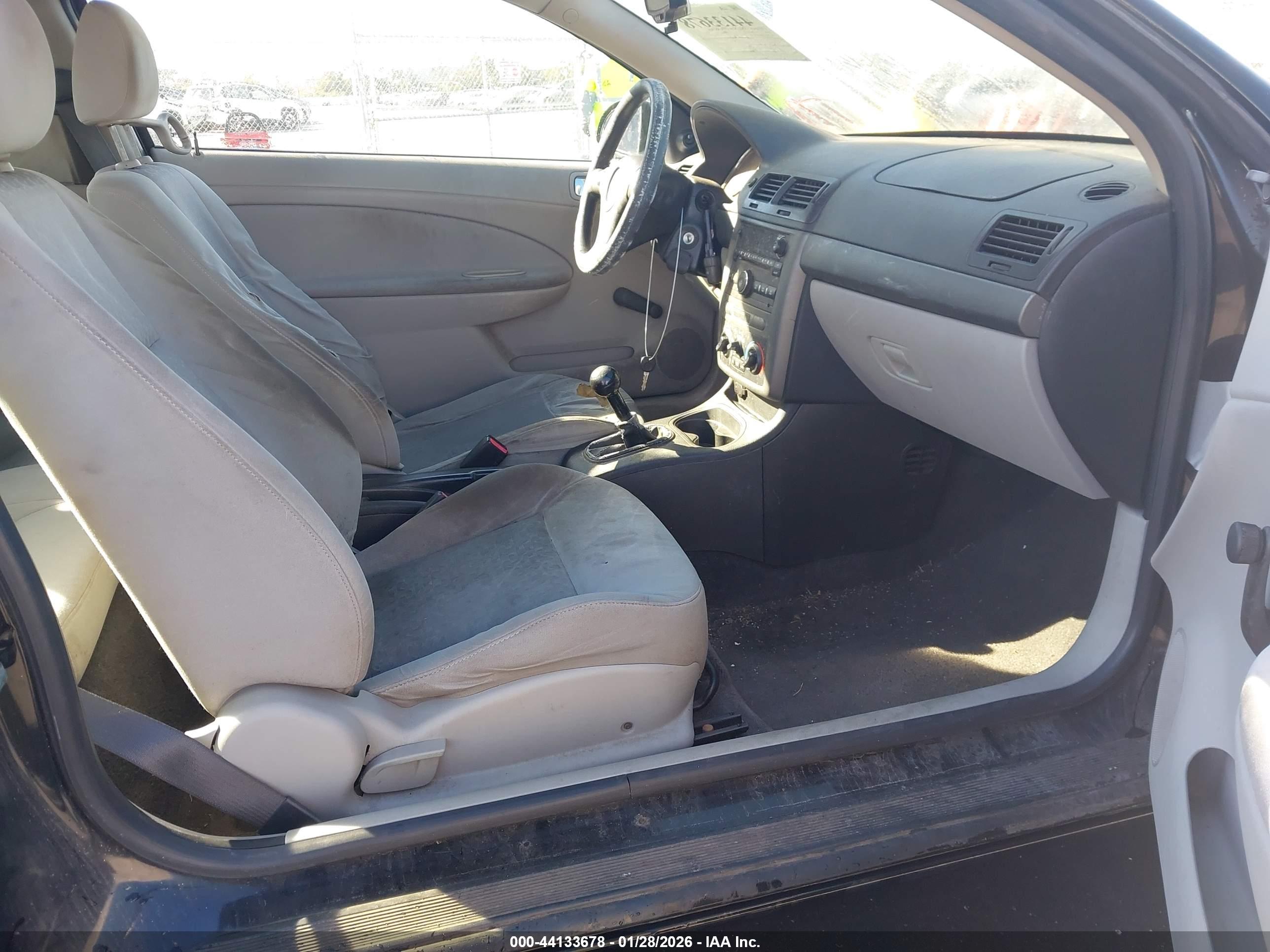CHEVROLET COBALT image 5