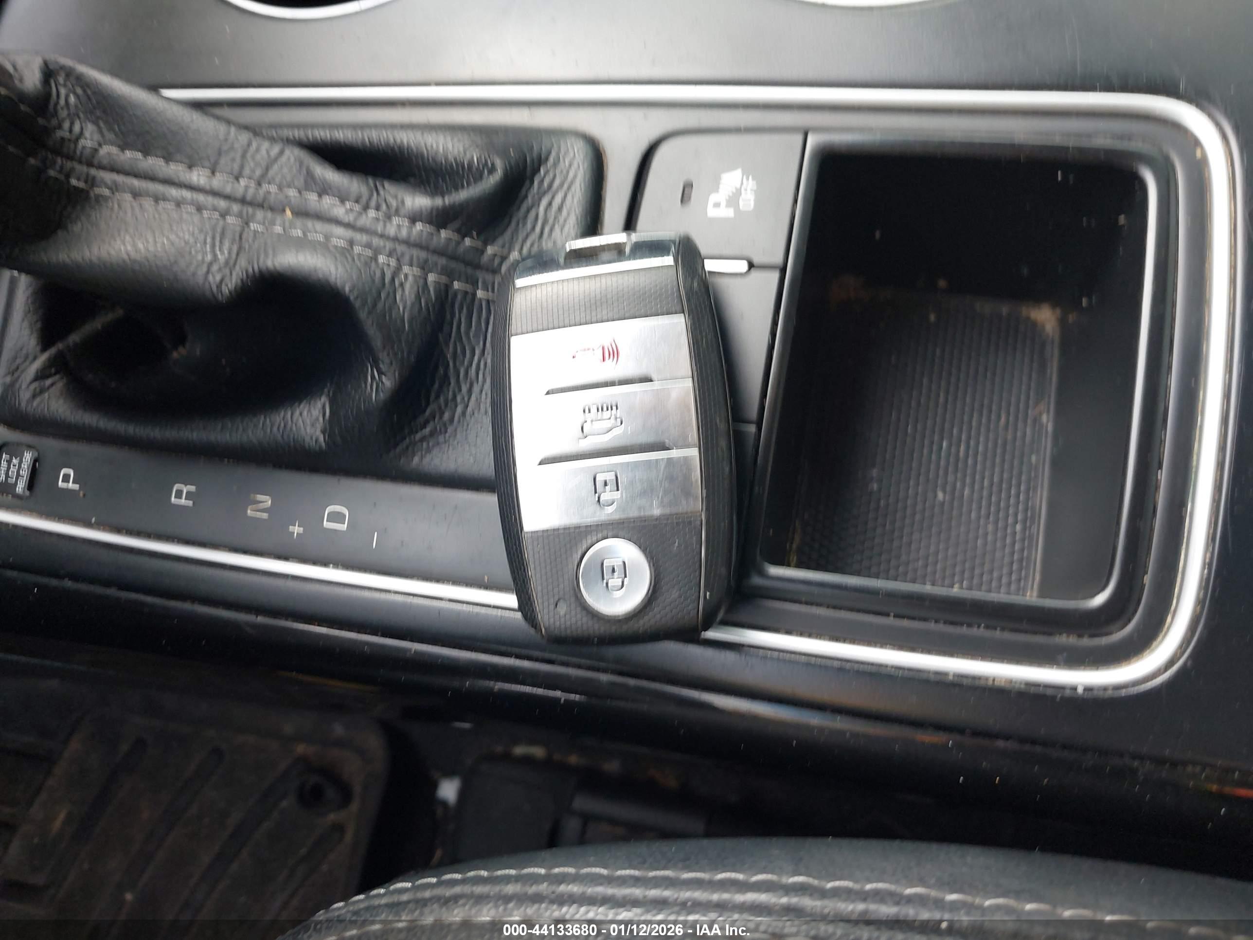 KIA SORENTO image 11