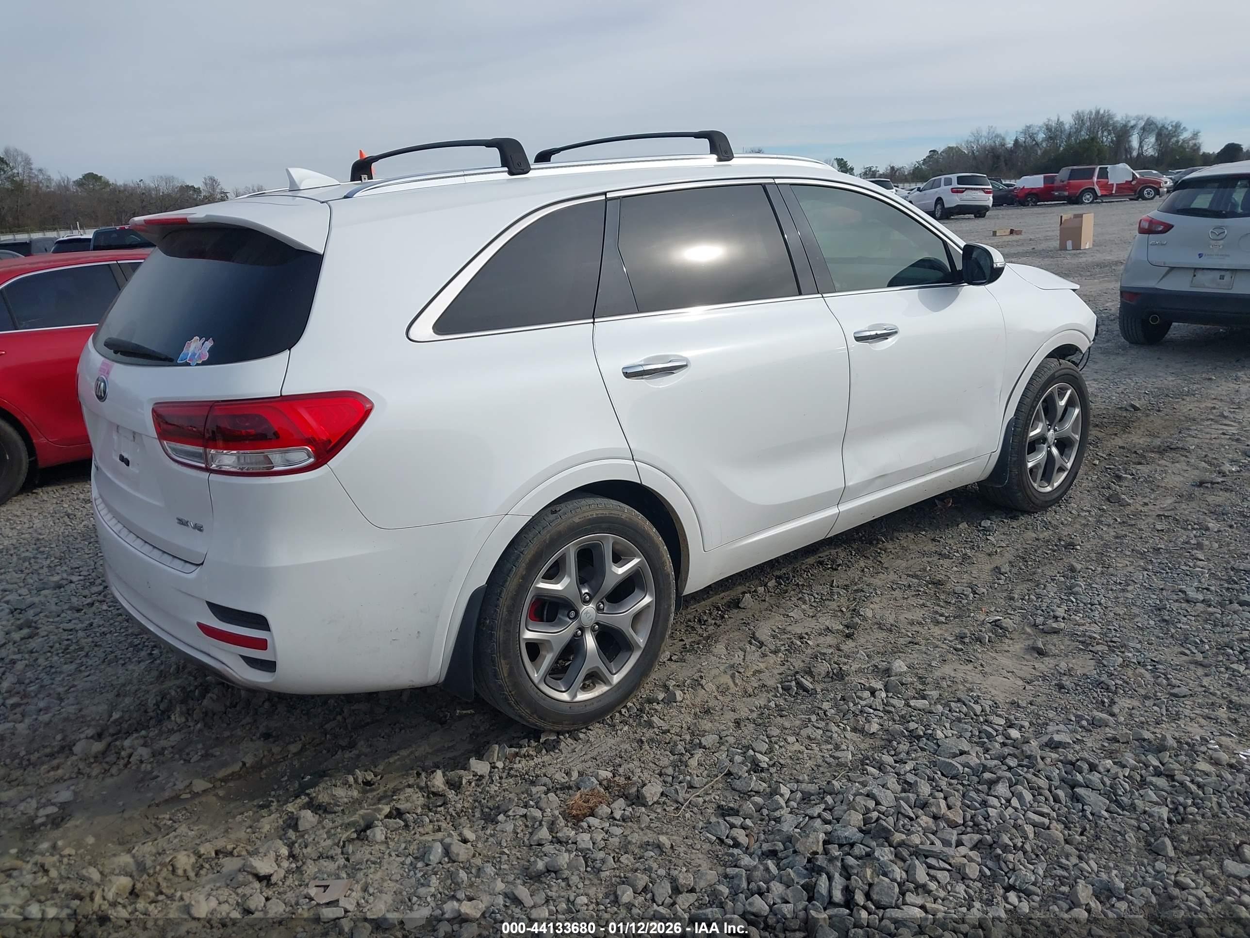 KIA SORENTO image 4