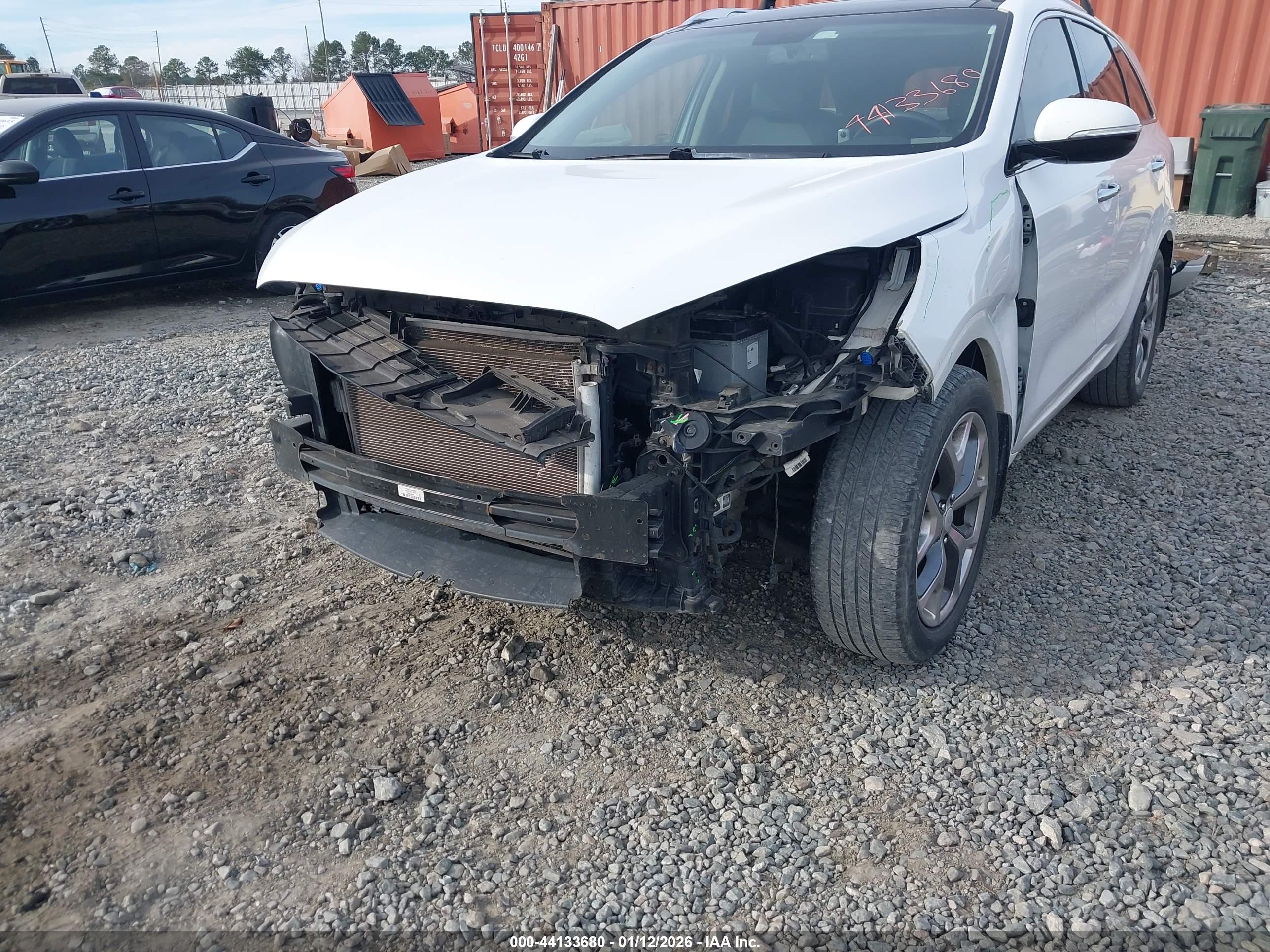 KIA SORENTO image 6
