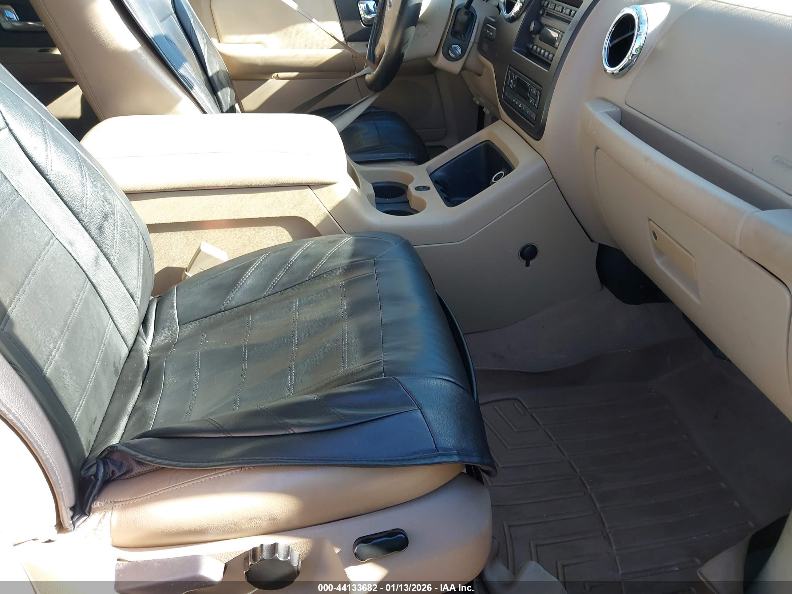 FORD EXPEDITION image 5