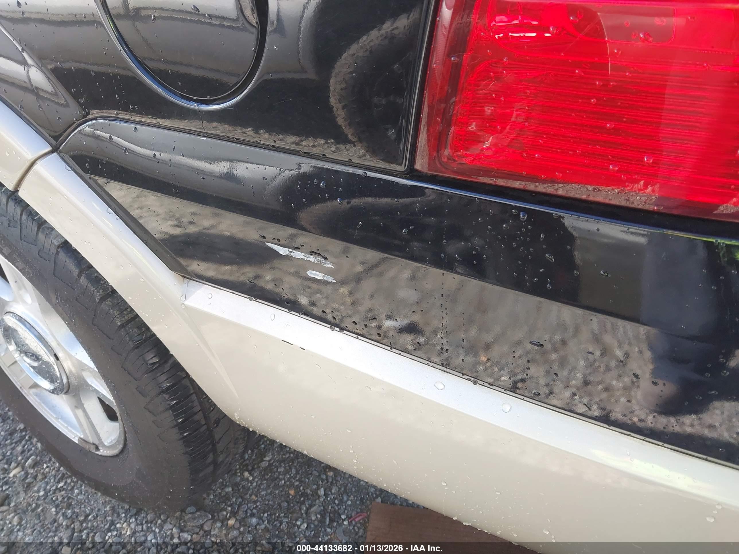 FORD EXPEDITION image 6