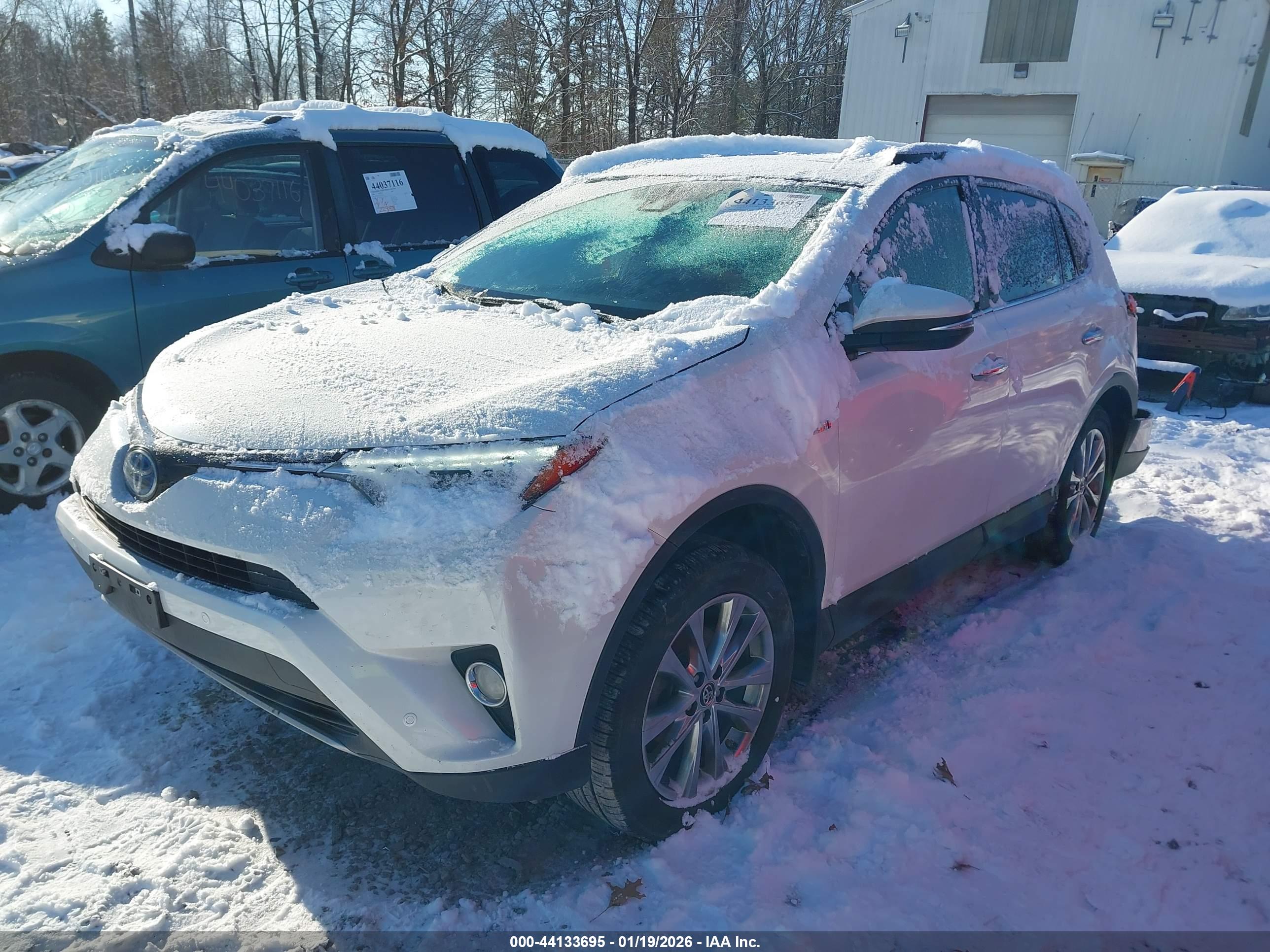 TOYOTA RAV4 image 2