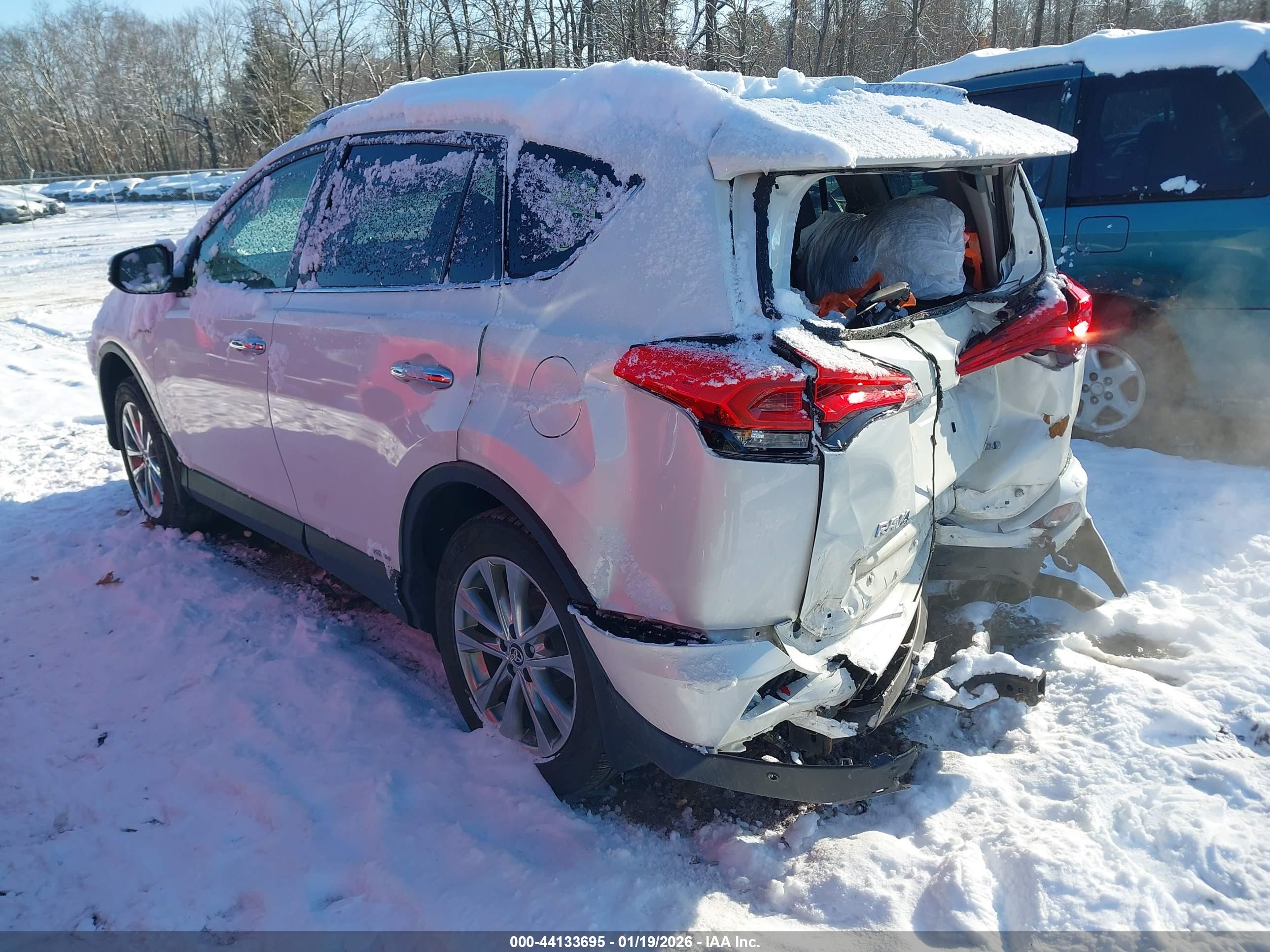 TOYOTA RAV4 image 3