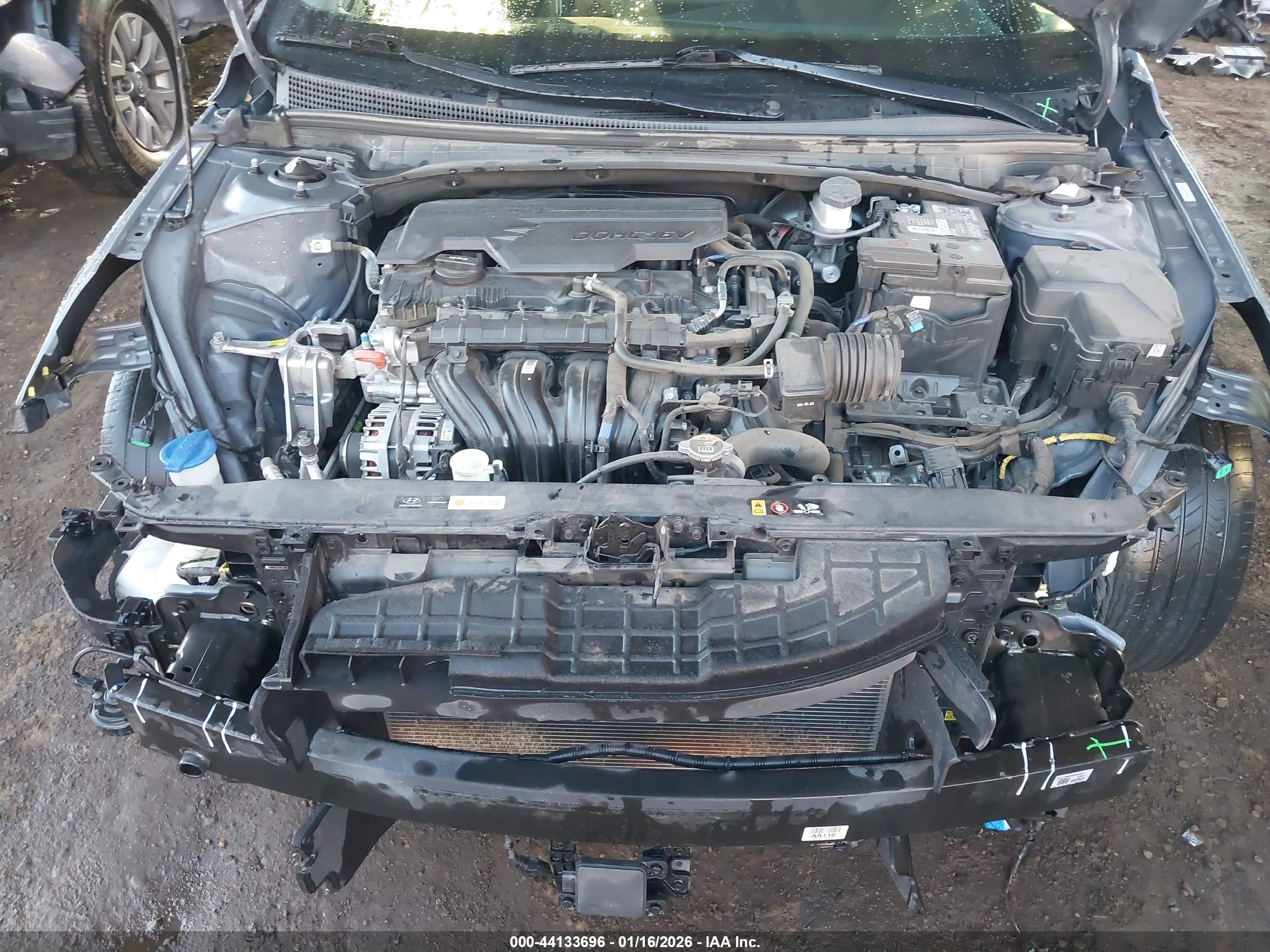HYUNDAI ELANTRA image 10