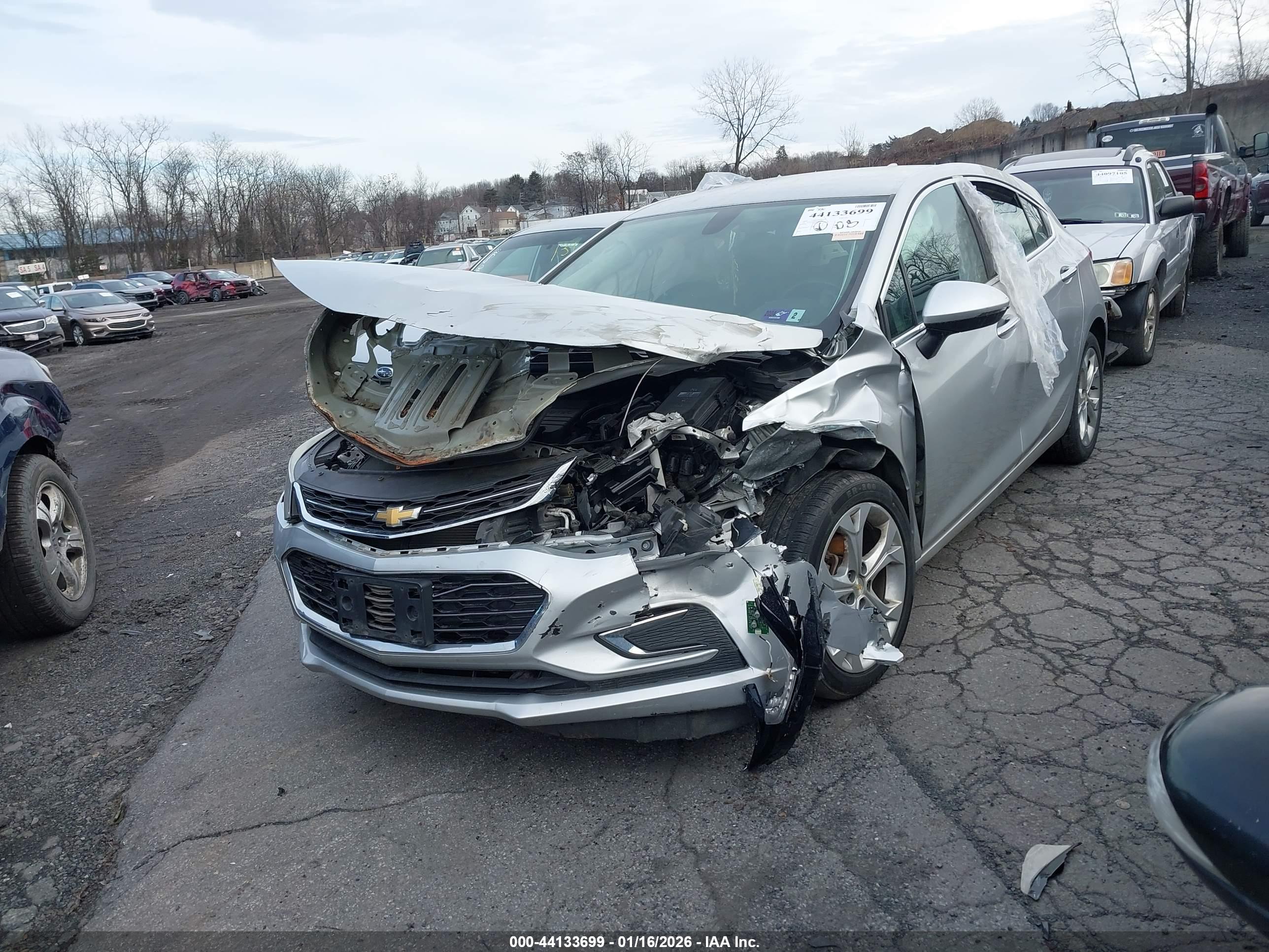CHEVROLET CRUZE image 2