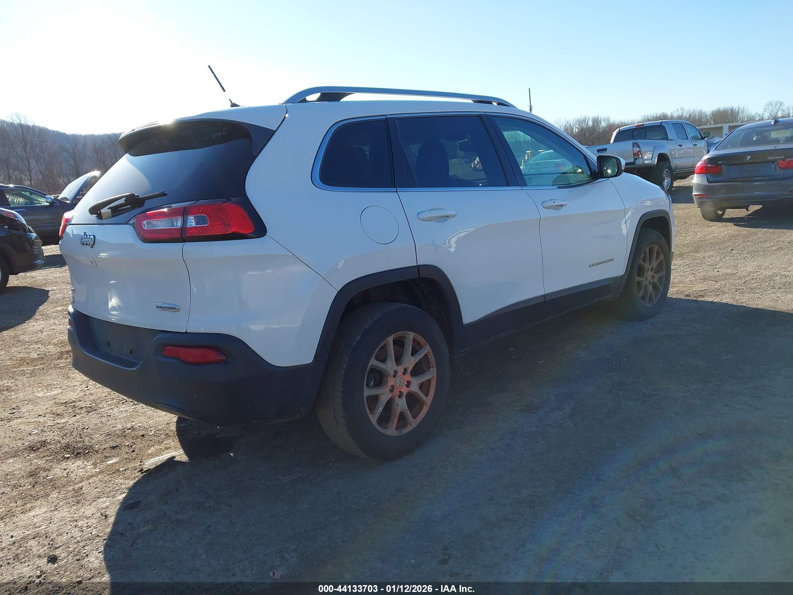 JEEP CHEROKEE image 4