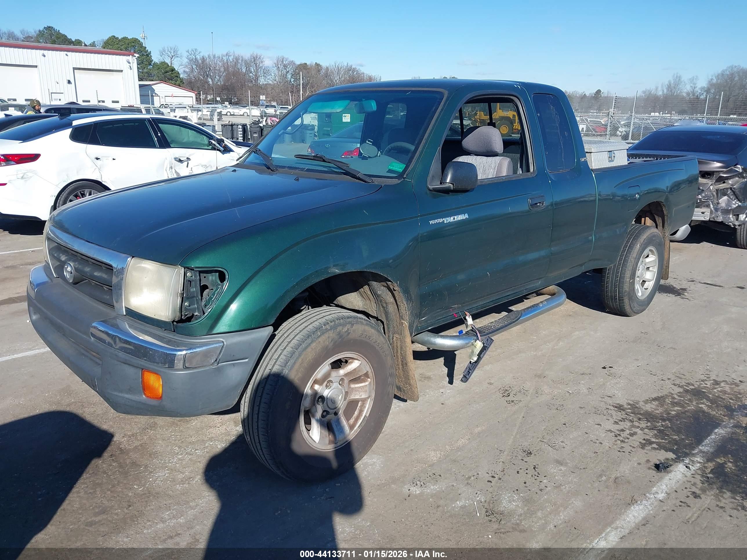 TOYOTA TACOMA image 2