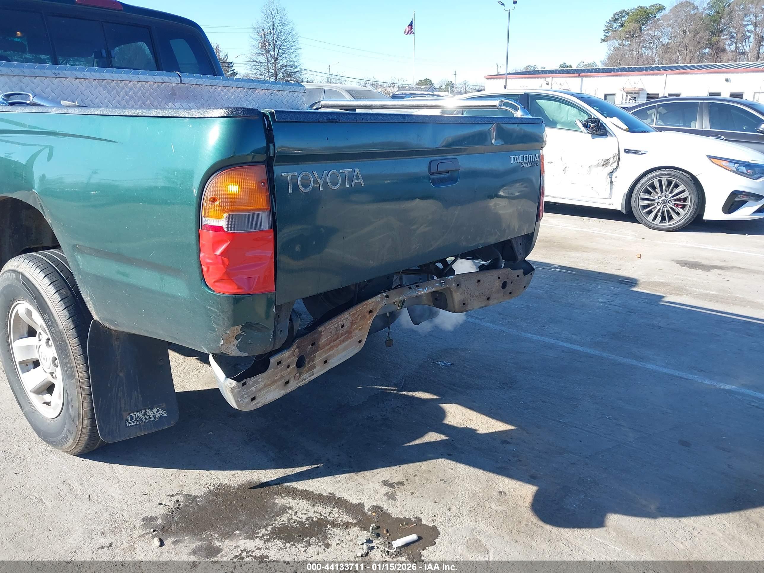 TOYOTA TACOMA image 6