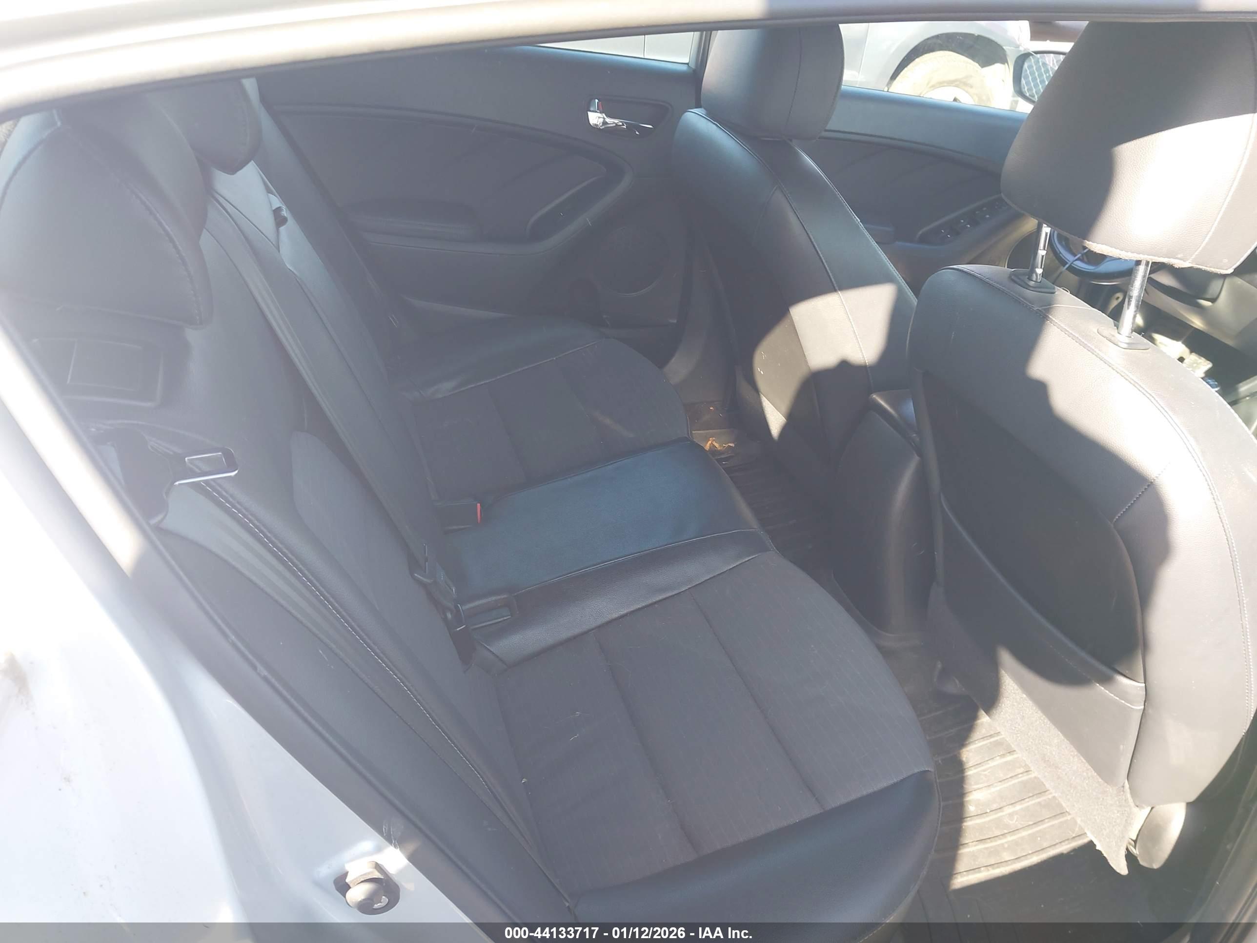 KIA FORTE image 8