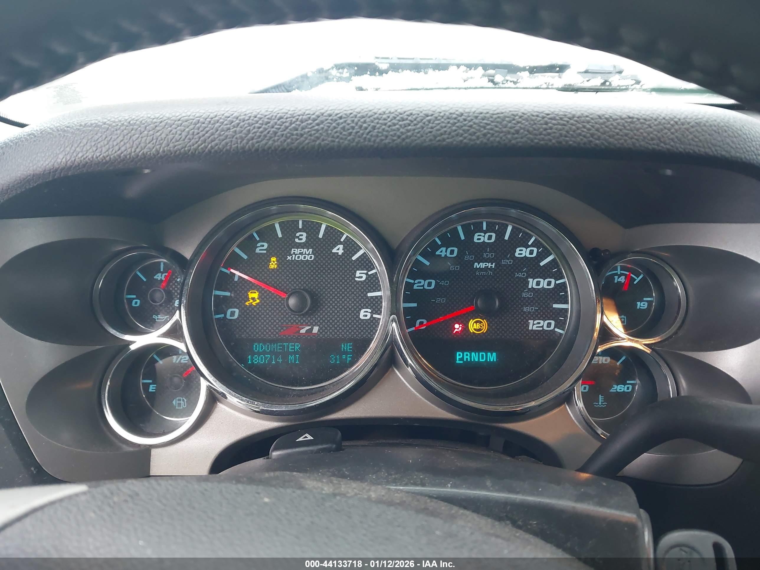 CHEVROLET SILVERADO image 7